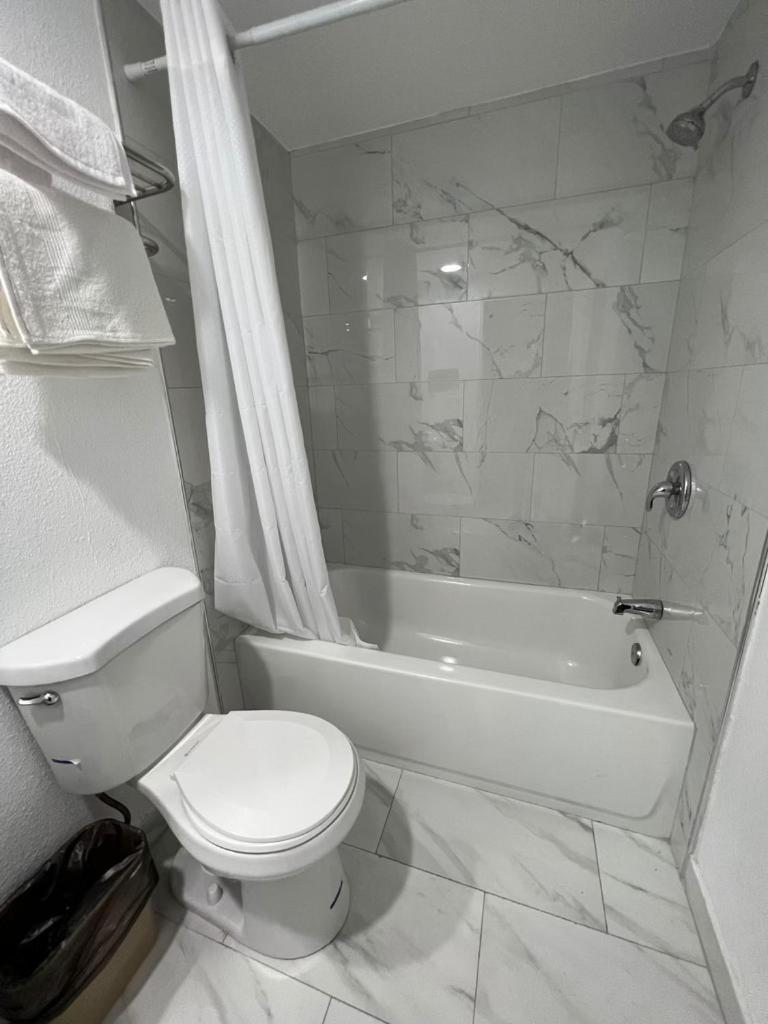 Goldstar Inn photo 4