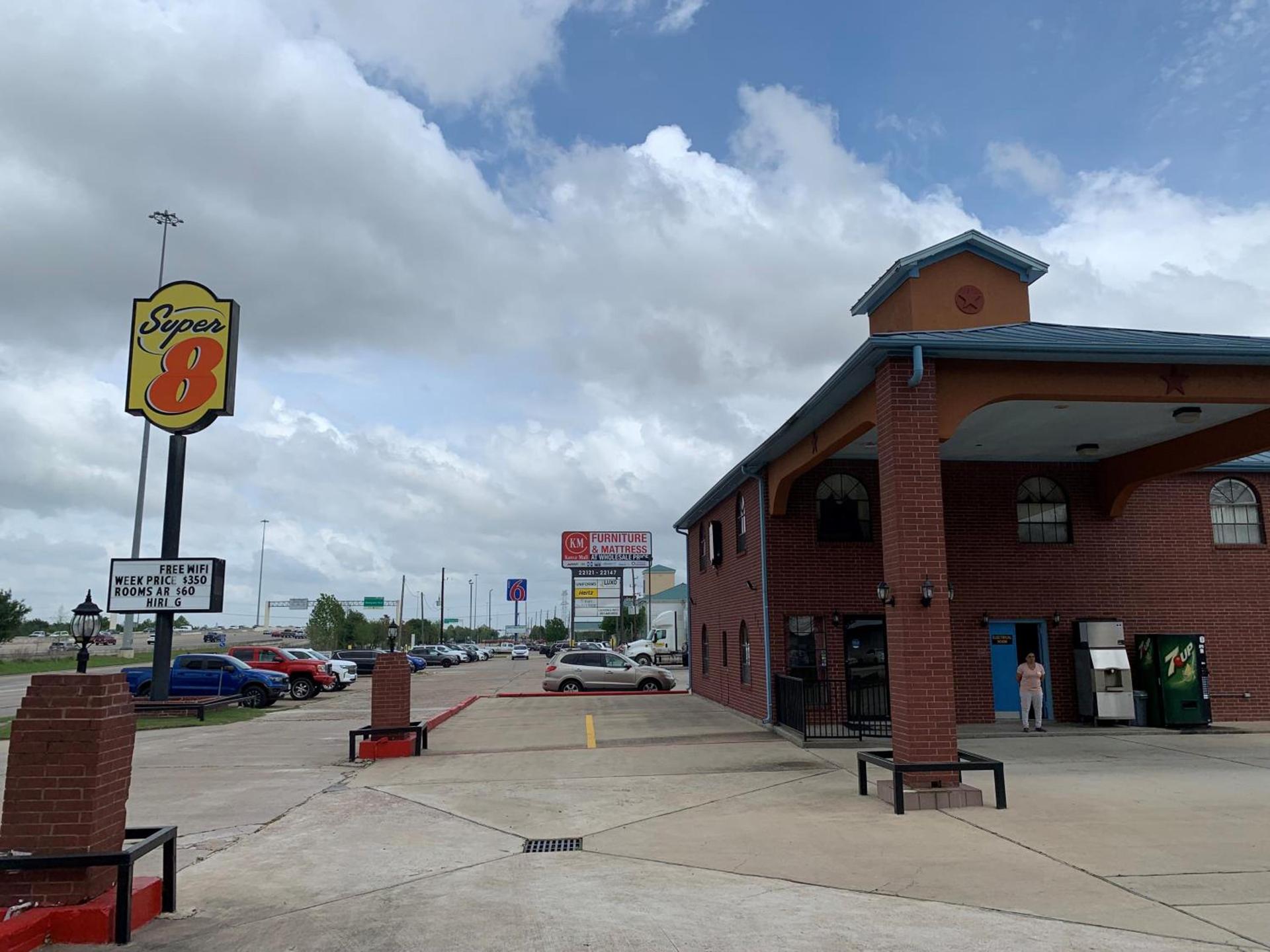 Express Inn & Suites Houston Katy photo 19