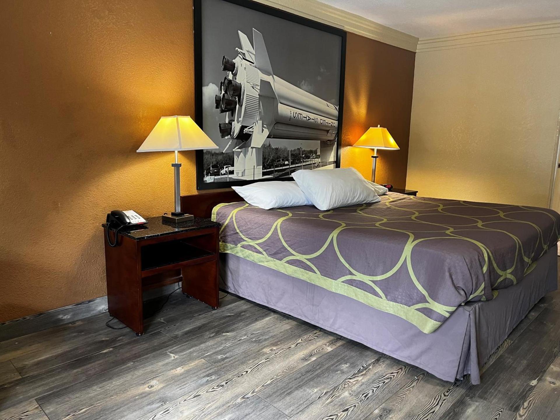 Express Inn & Suites Houston Katy photo 27
