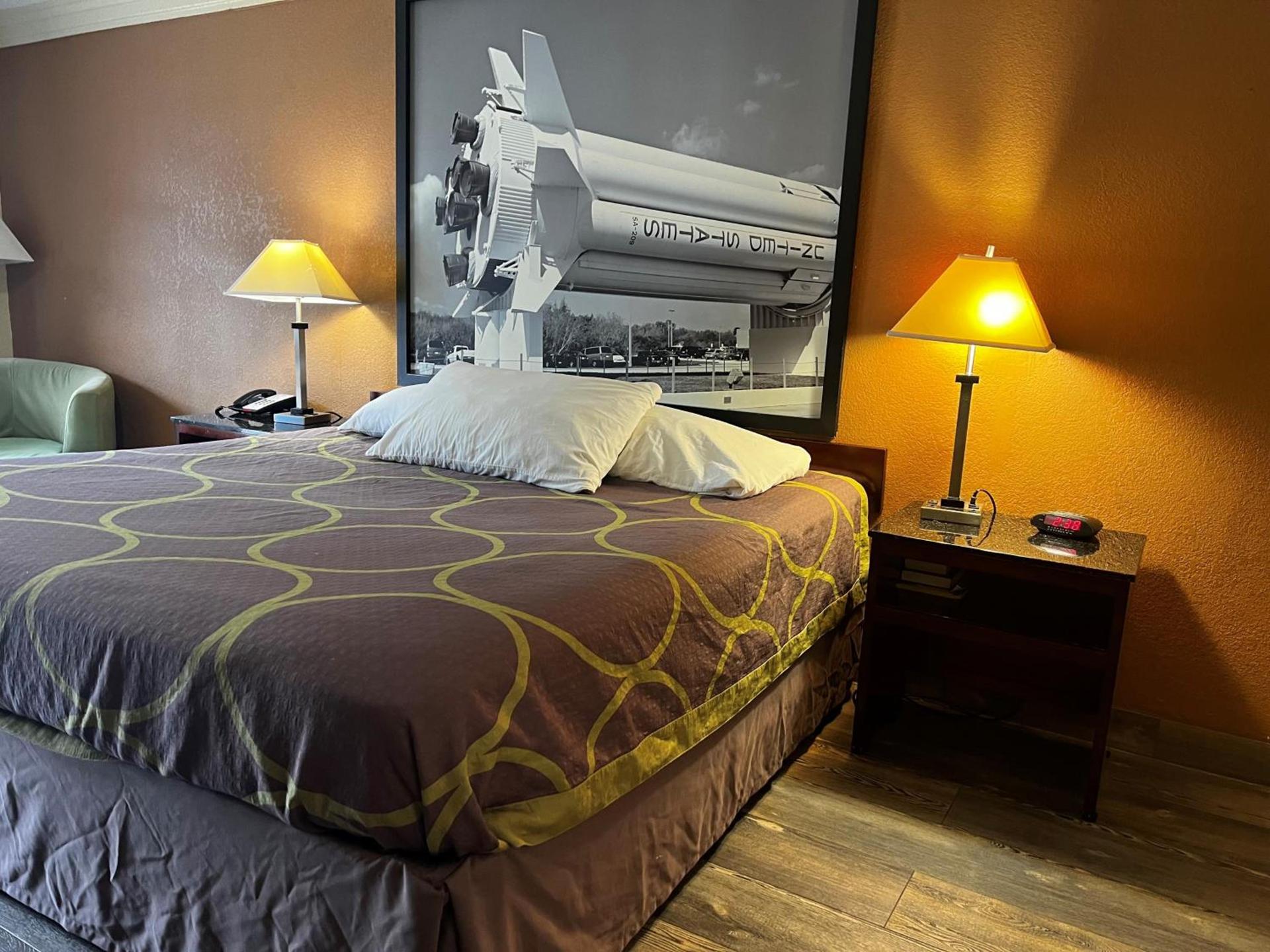 Express Inn & Suites Houston Katy photo 29