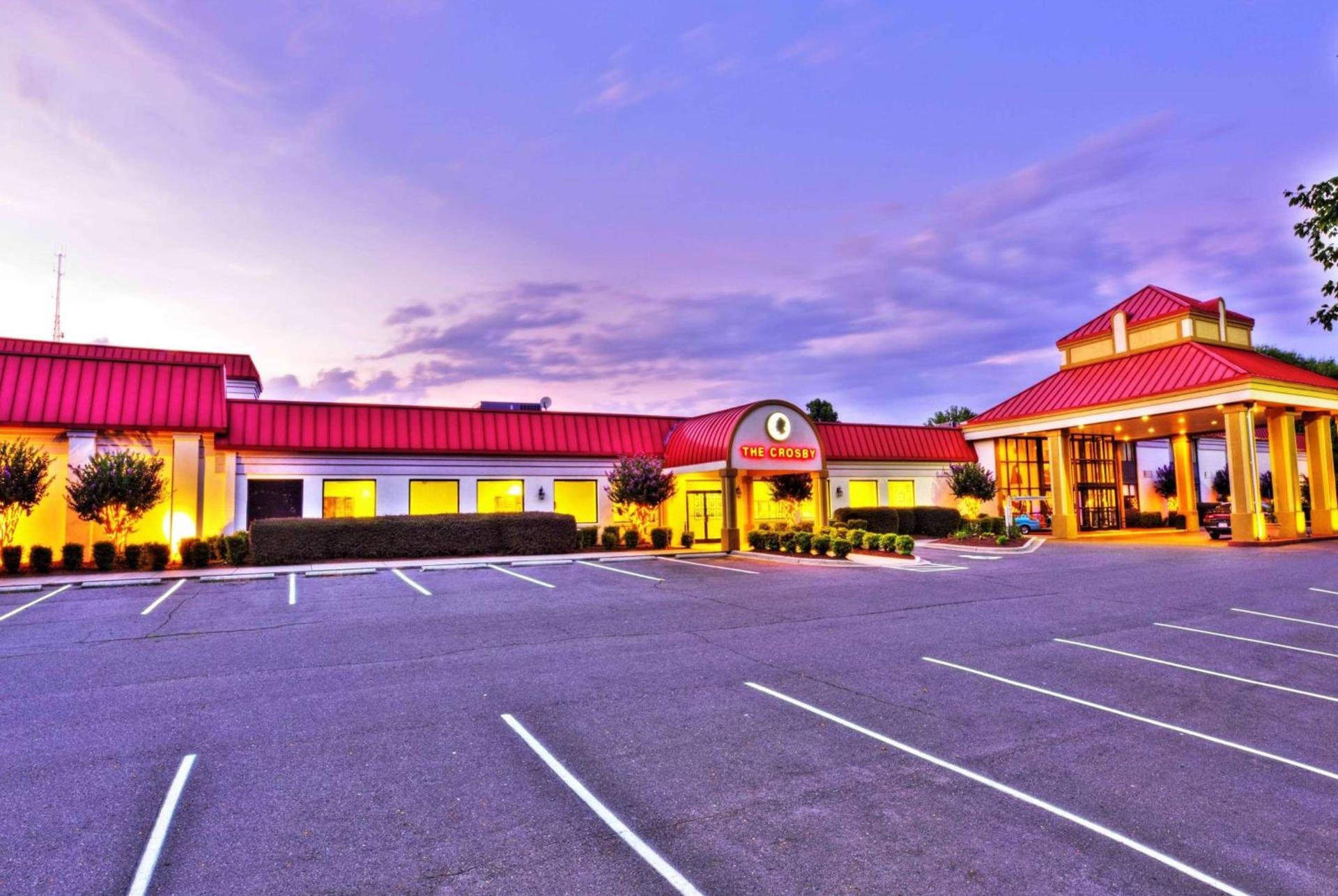 Village Inn Clemmons-Winston Salem, Trademark by Wyndham — hotel in Clemmons