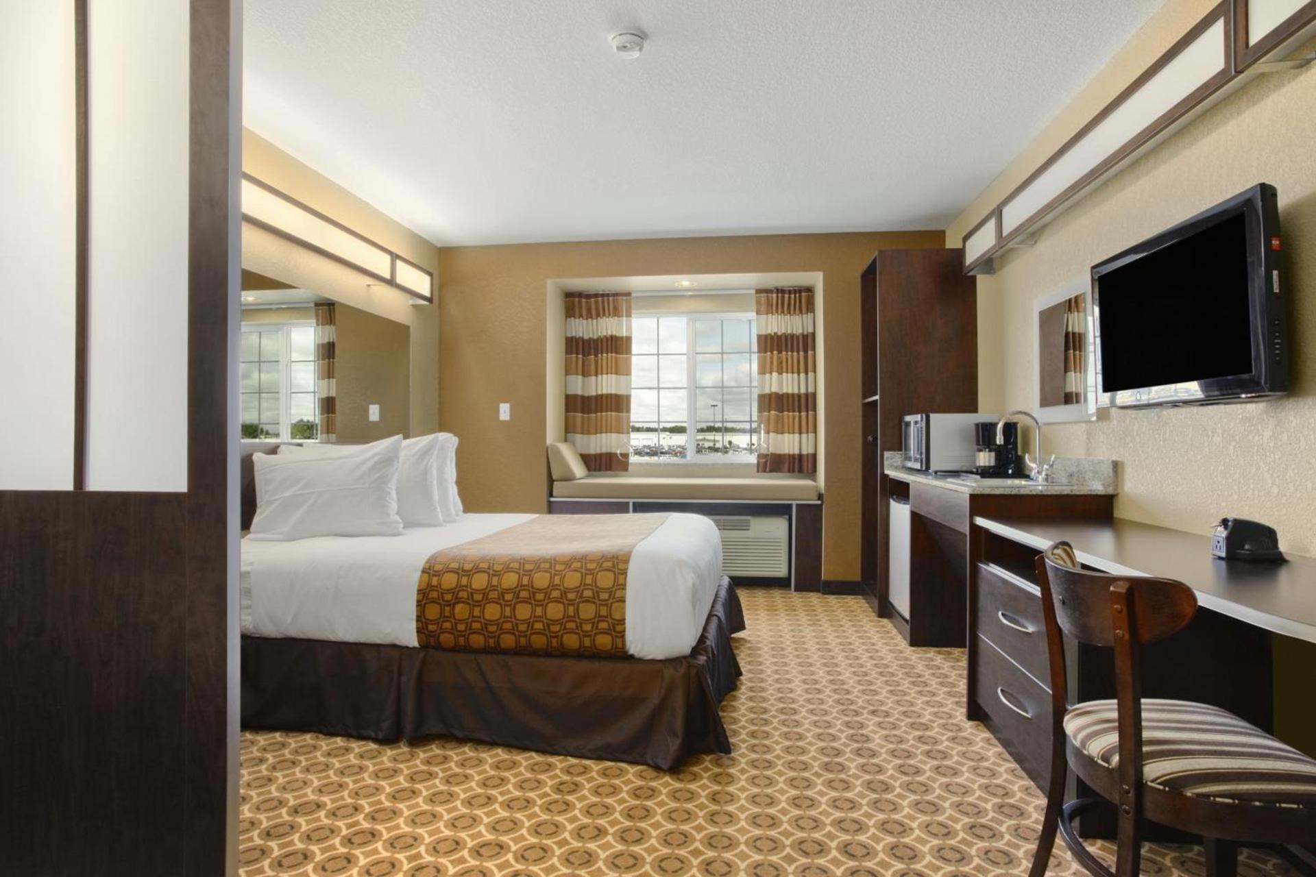 Microtel Inn & Suites by Wyndham Williston photo 34