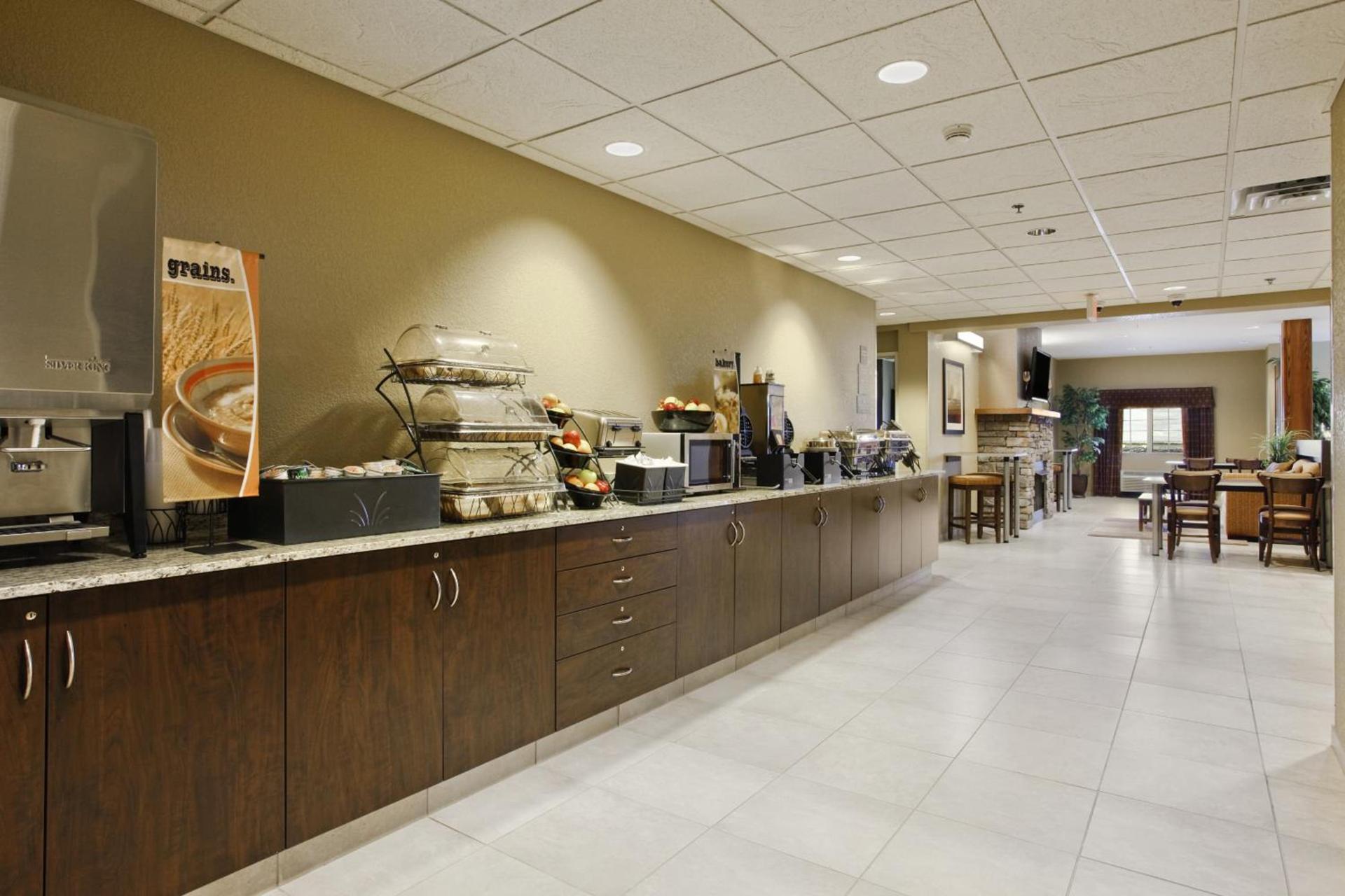 Microtel Inn & Suites by Wyndham Williston photo 35
