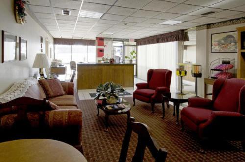 Americas Best Value Inn Bowie photo 25
