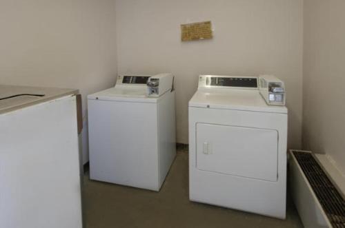 Americas Best Value Inn Bowie photo 23