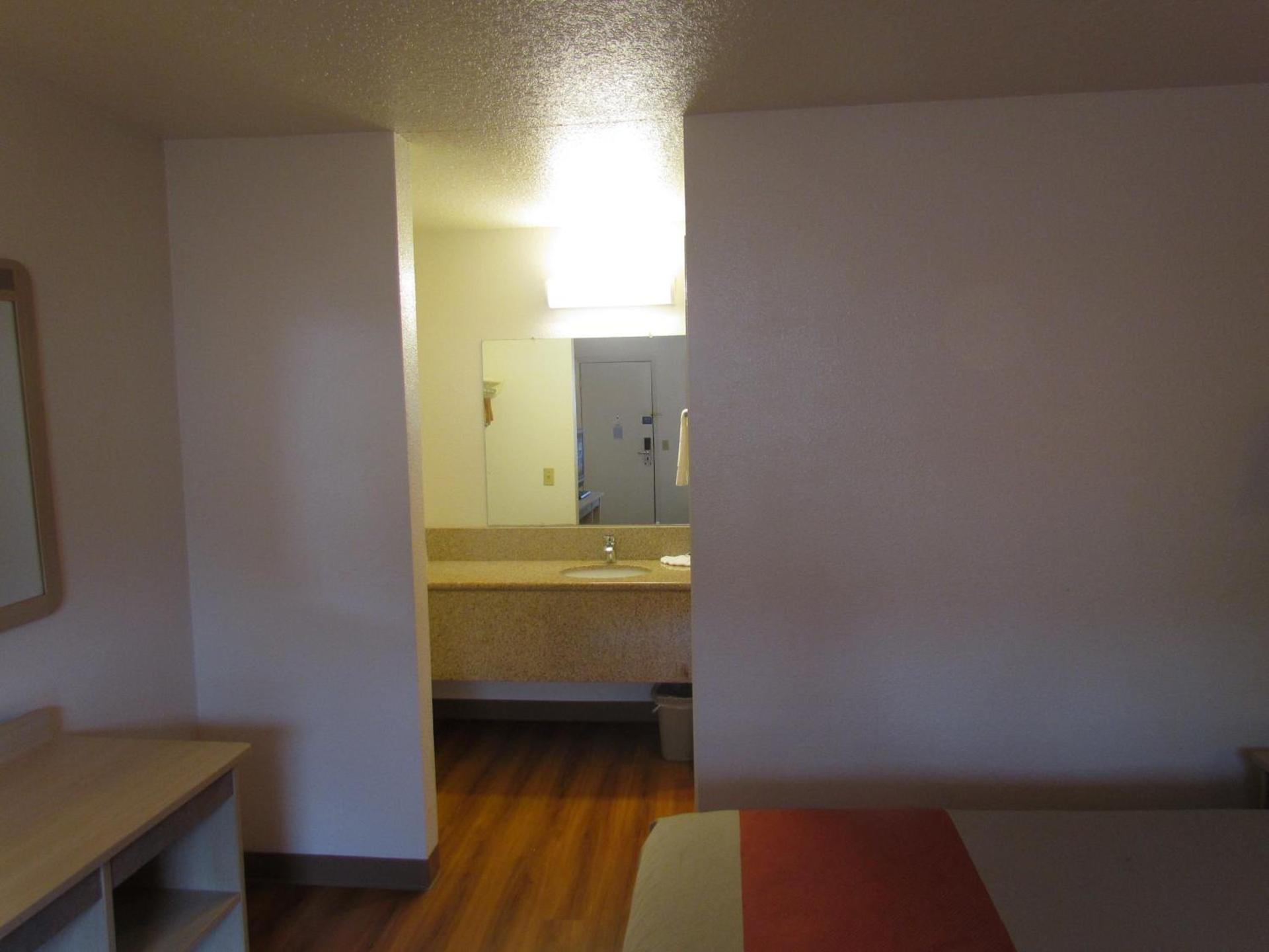 Motel 6-Vancouver, WA photo 34