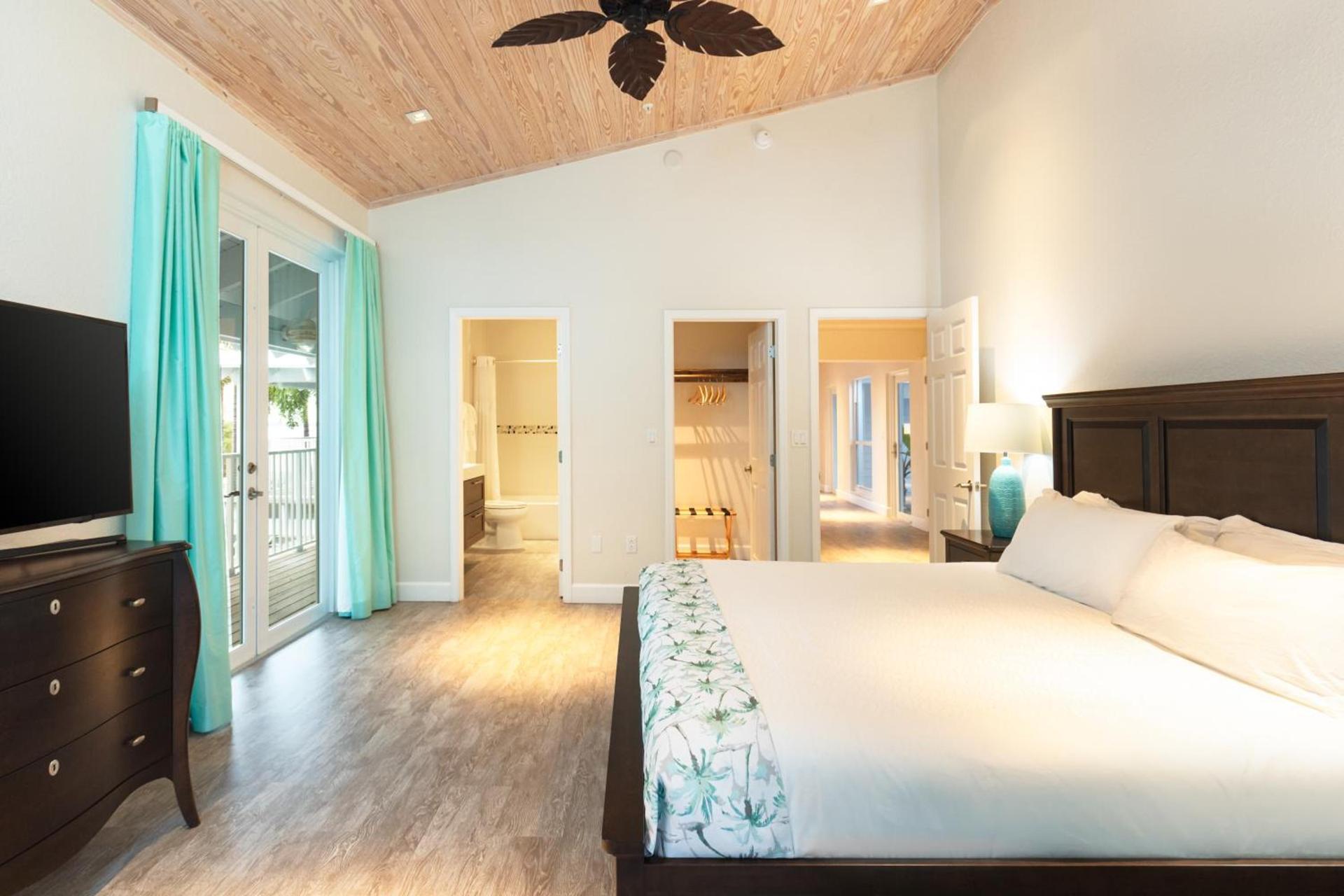 Dolphin Point Villas photo 63