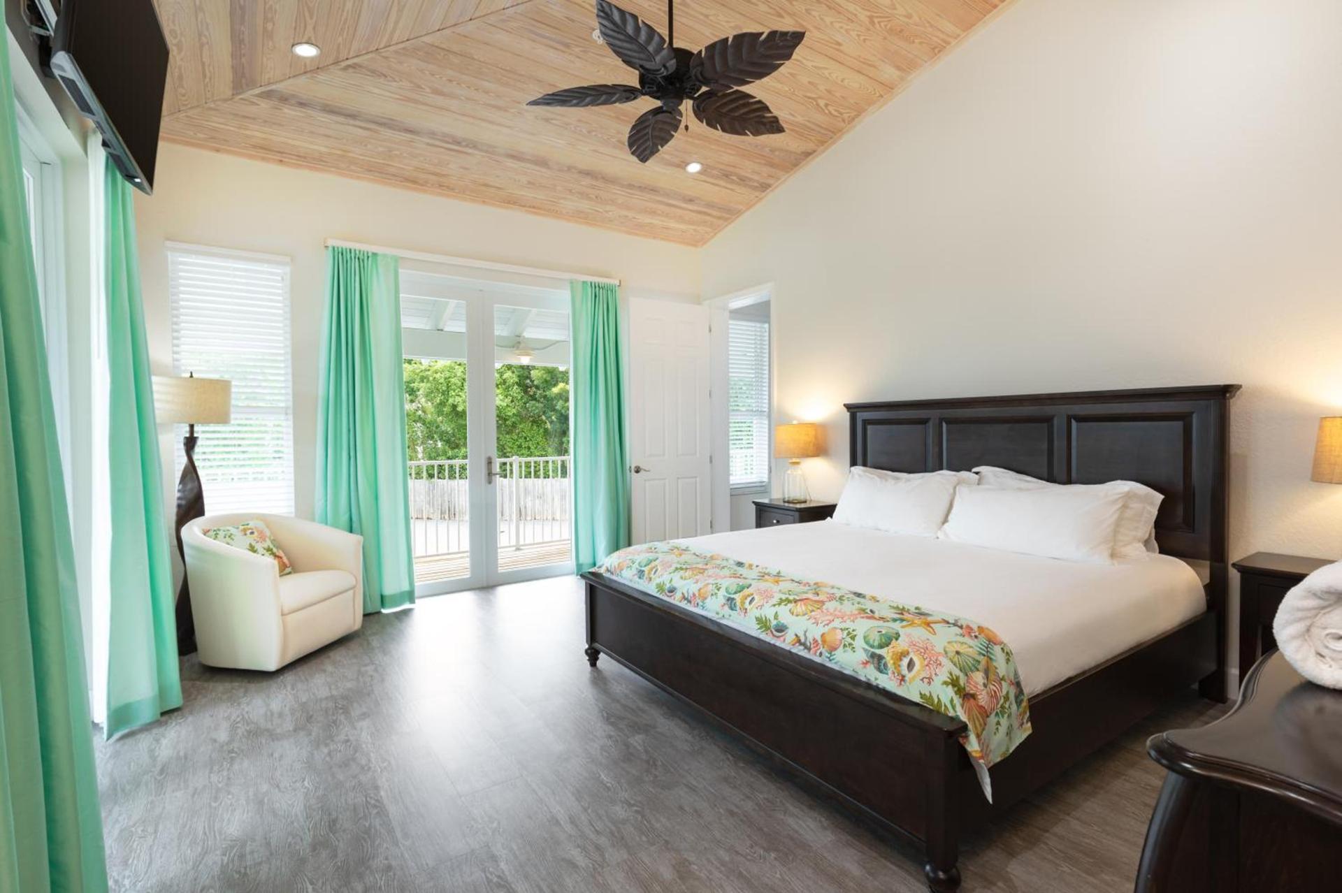 Dolphin Point Villas photo 100