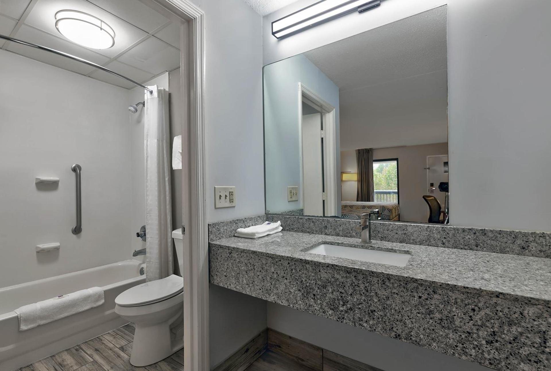 Motel 6 Scottsboro, AL Hwy 72 photo 2