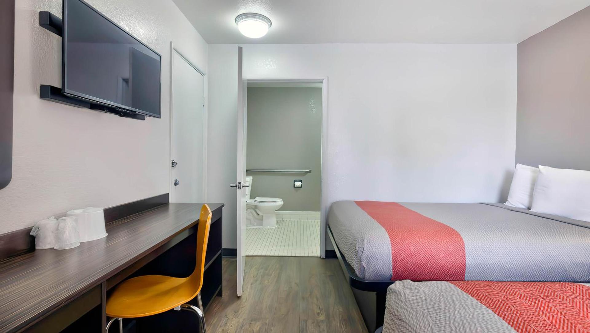 Motel 6-Gallup, NM photo 7