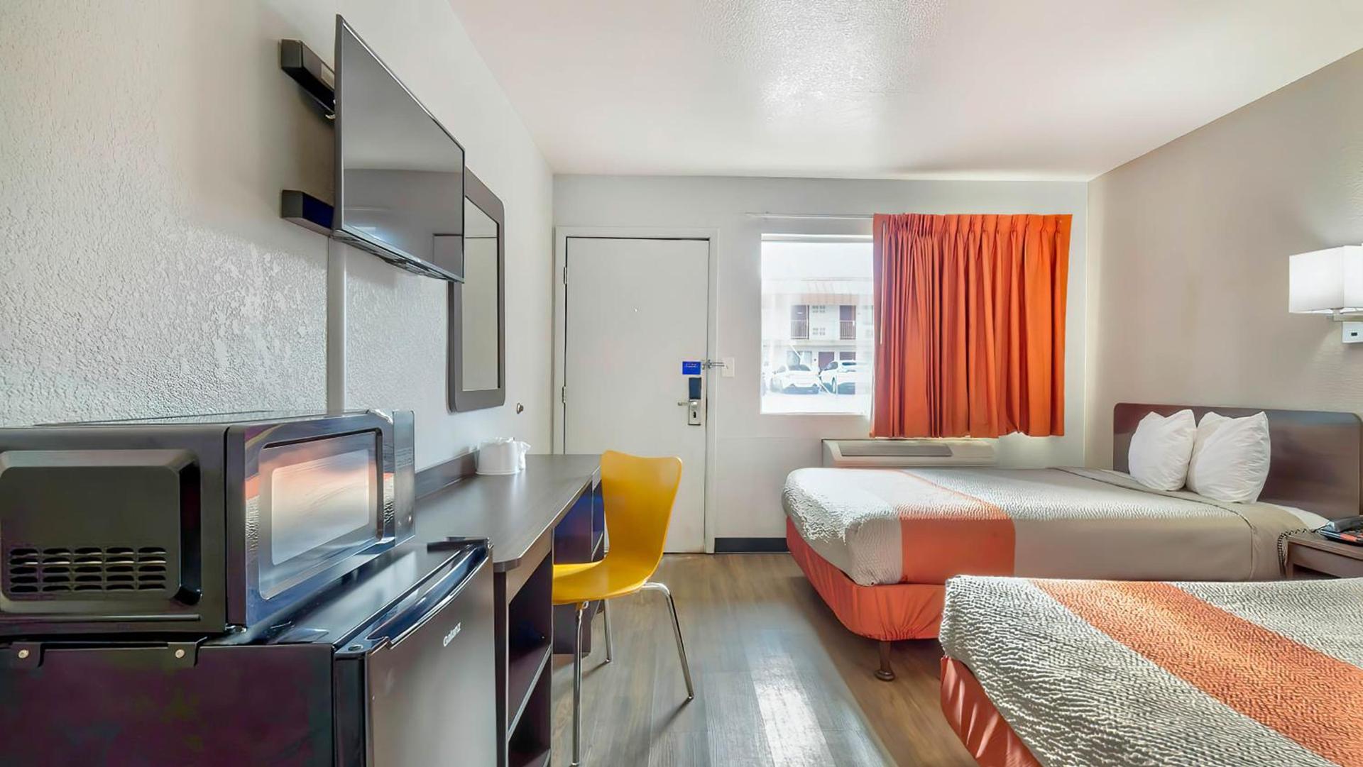 Motel 6-Gallup, NM photo 10