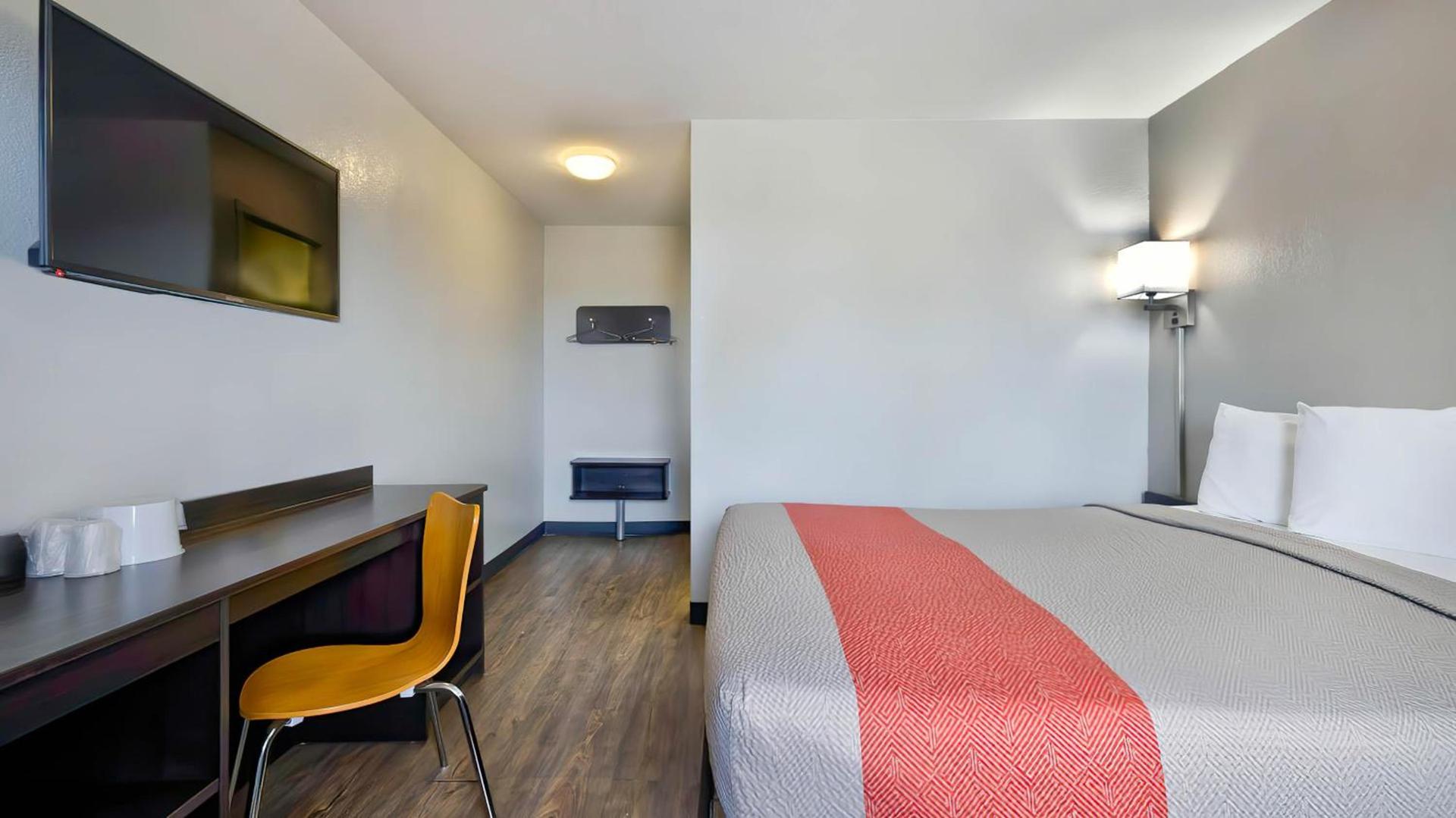 Motel 6-Gallup, NM photo 11