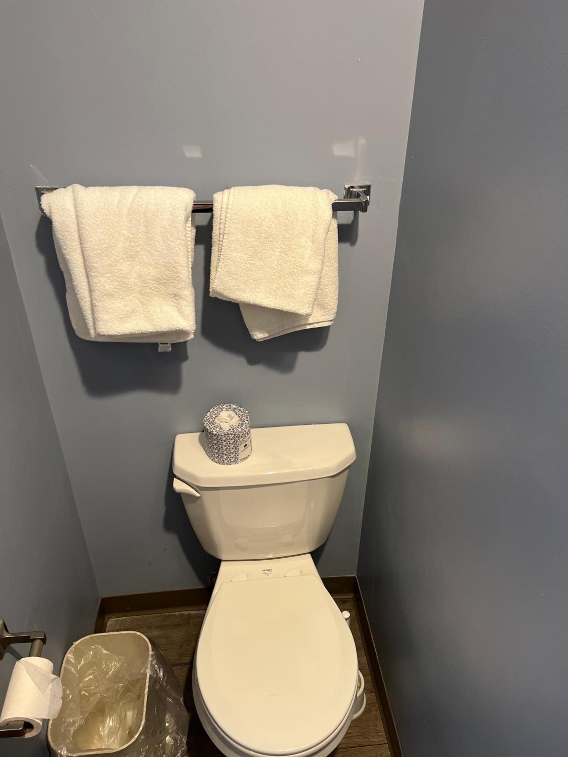 Best Budget Inn Owatonna photo 3