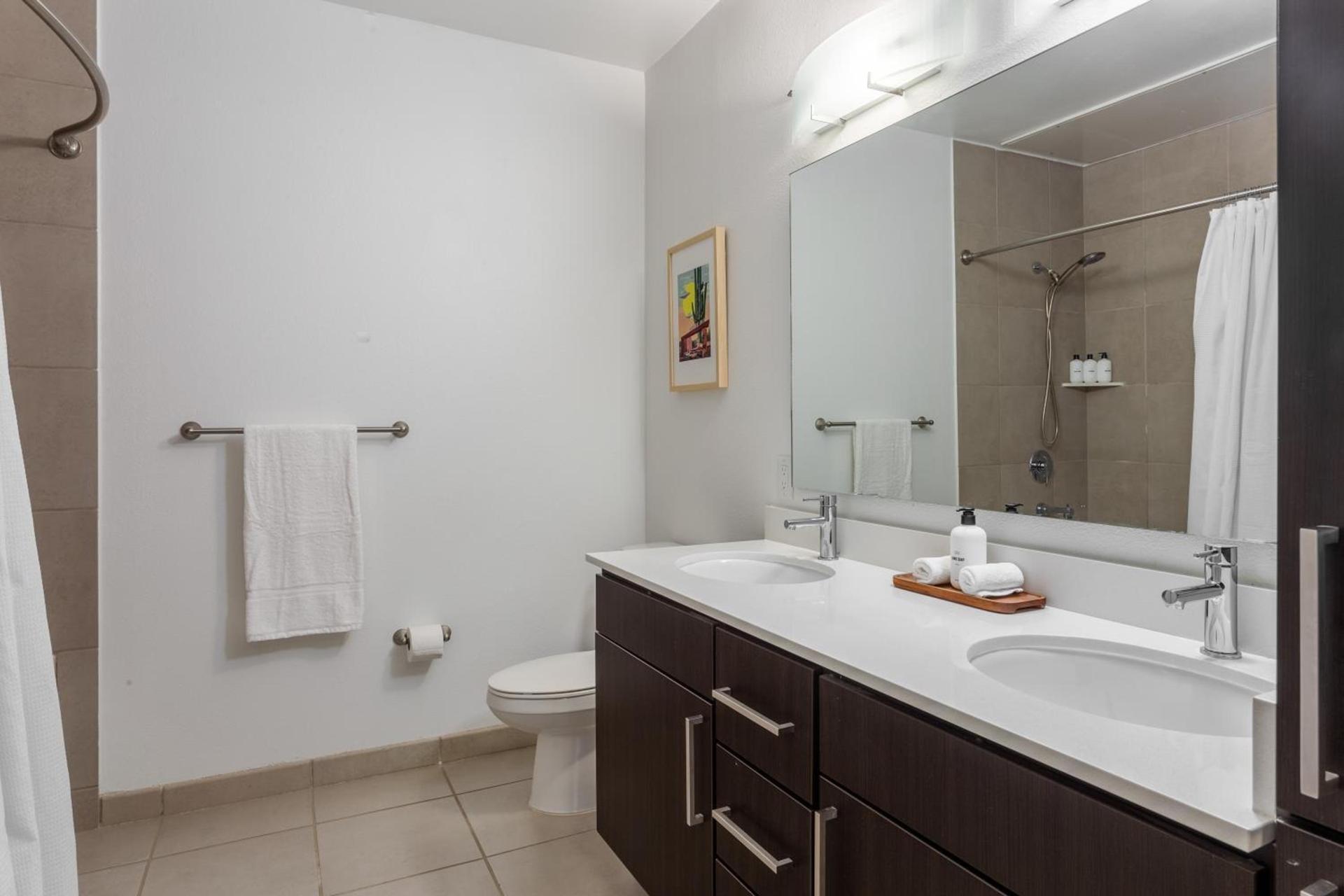 Mint House Houston - Medical Center photo 25