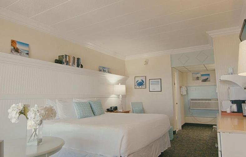 Gaido's Seaside Inn photo 79