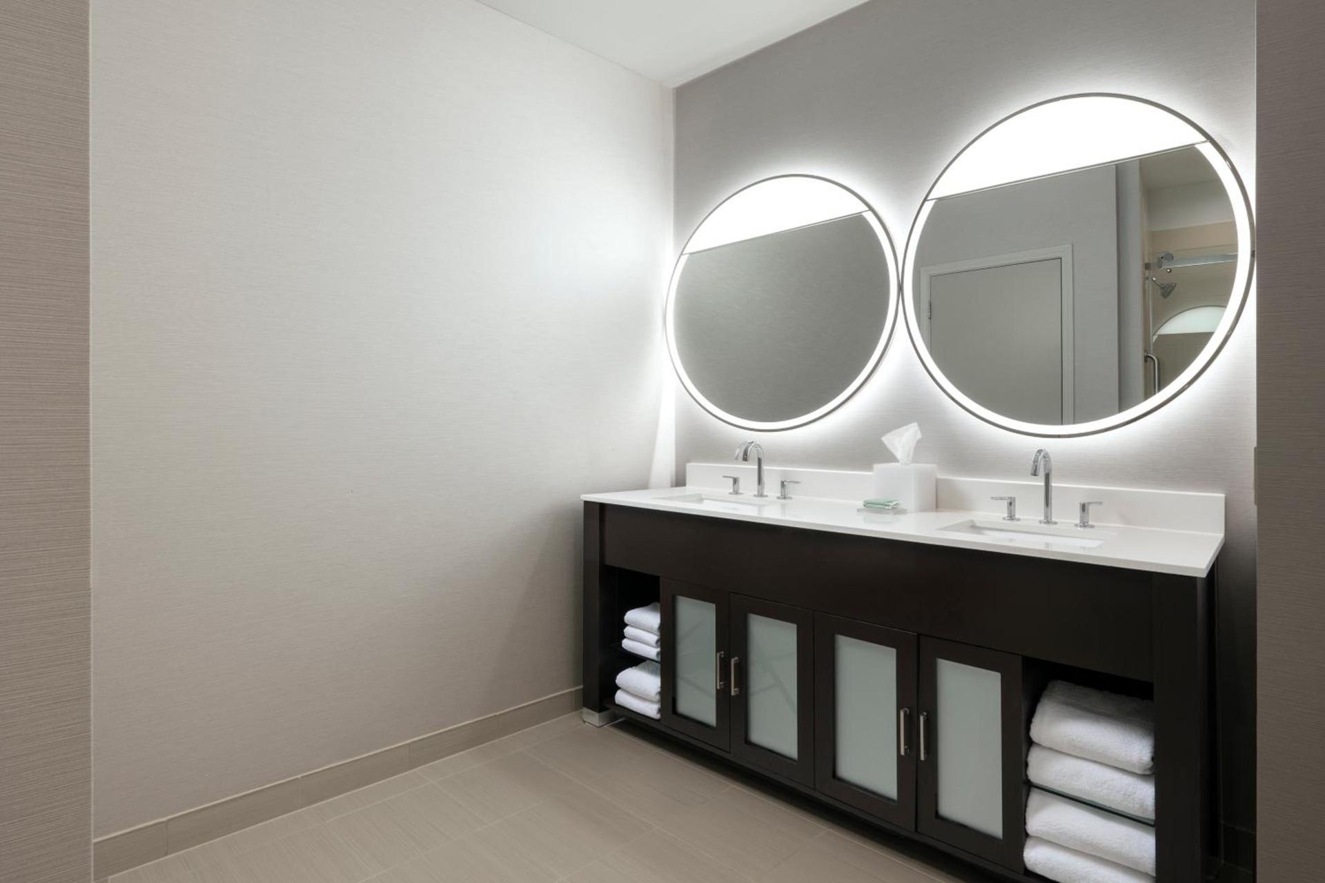 Courtyard by Marriott Houston Kemah photo 5