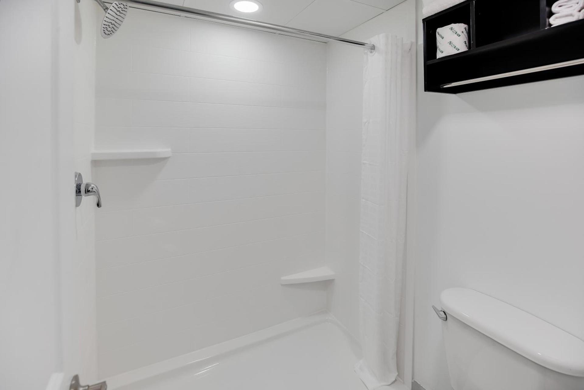 Blu Atlantic Hotel & Suites photo 24