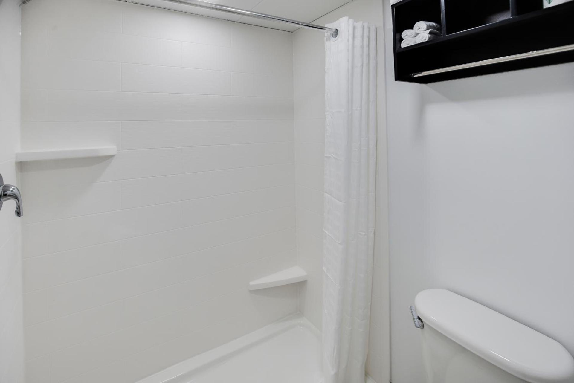 Blu Atlantic Hotel & Suites photo 29