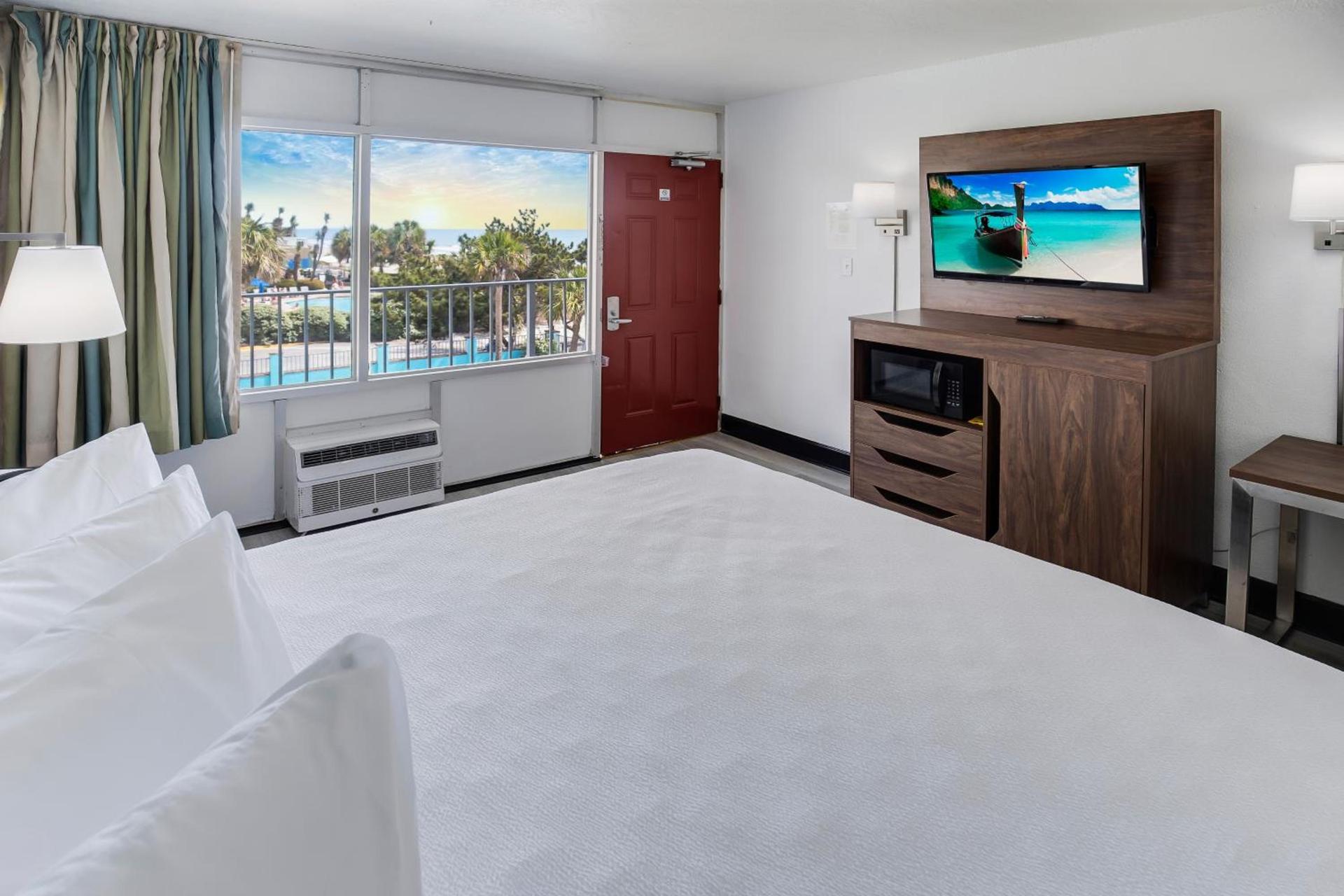 Blu Atlantic Hotel & Suites photo 44