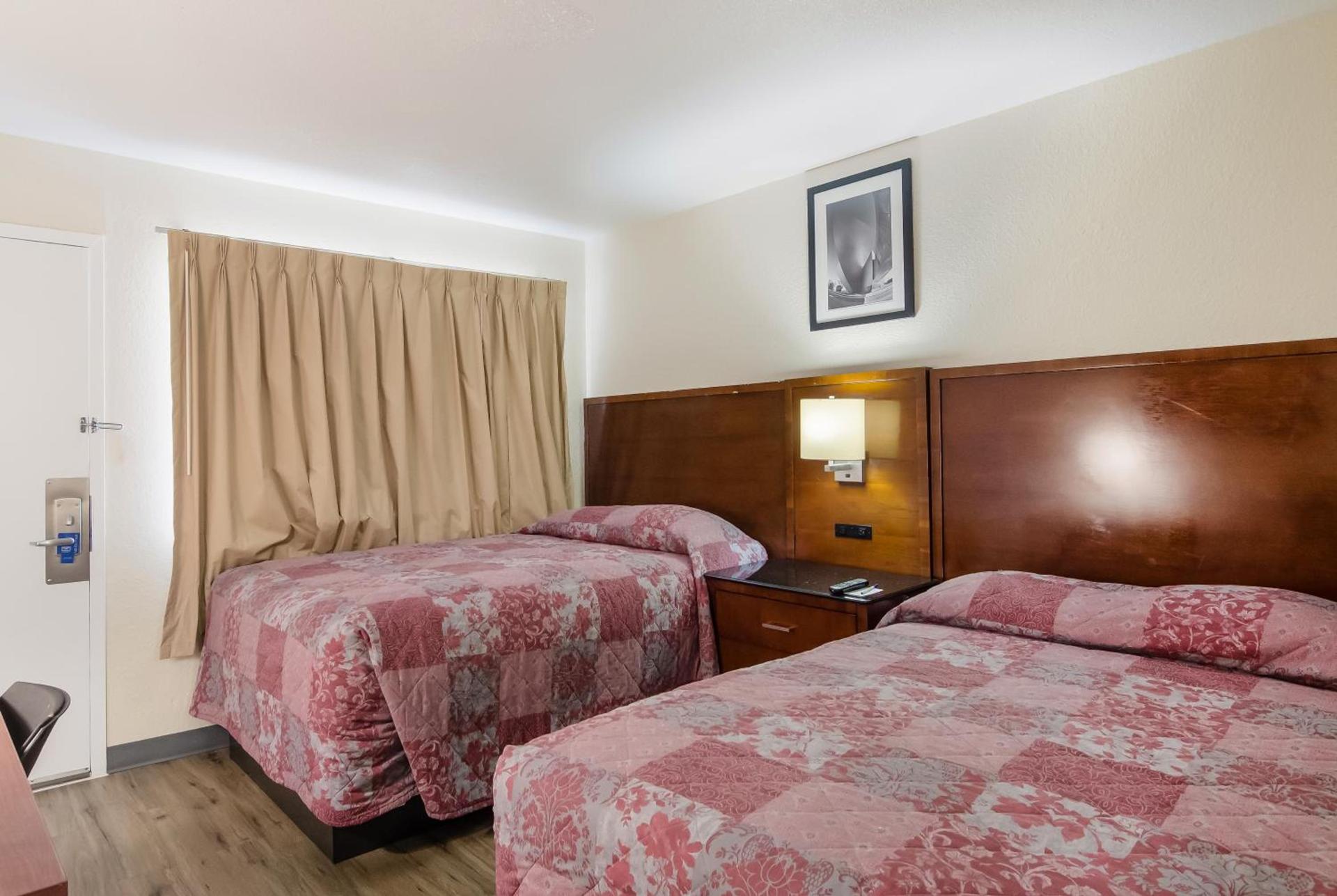 Rodeway Inn Greeley photo 26