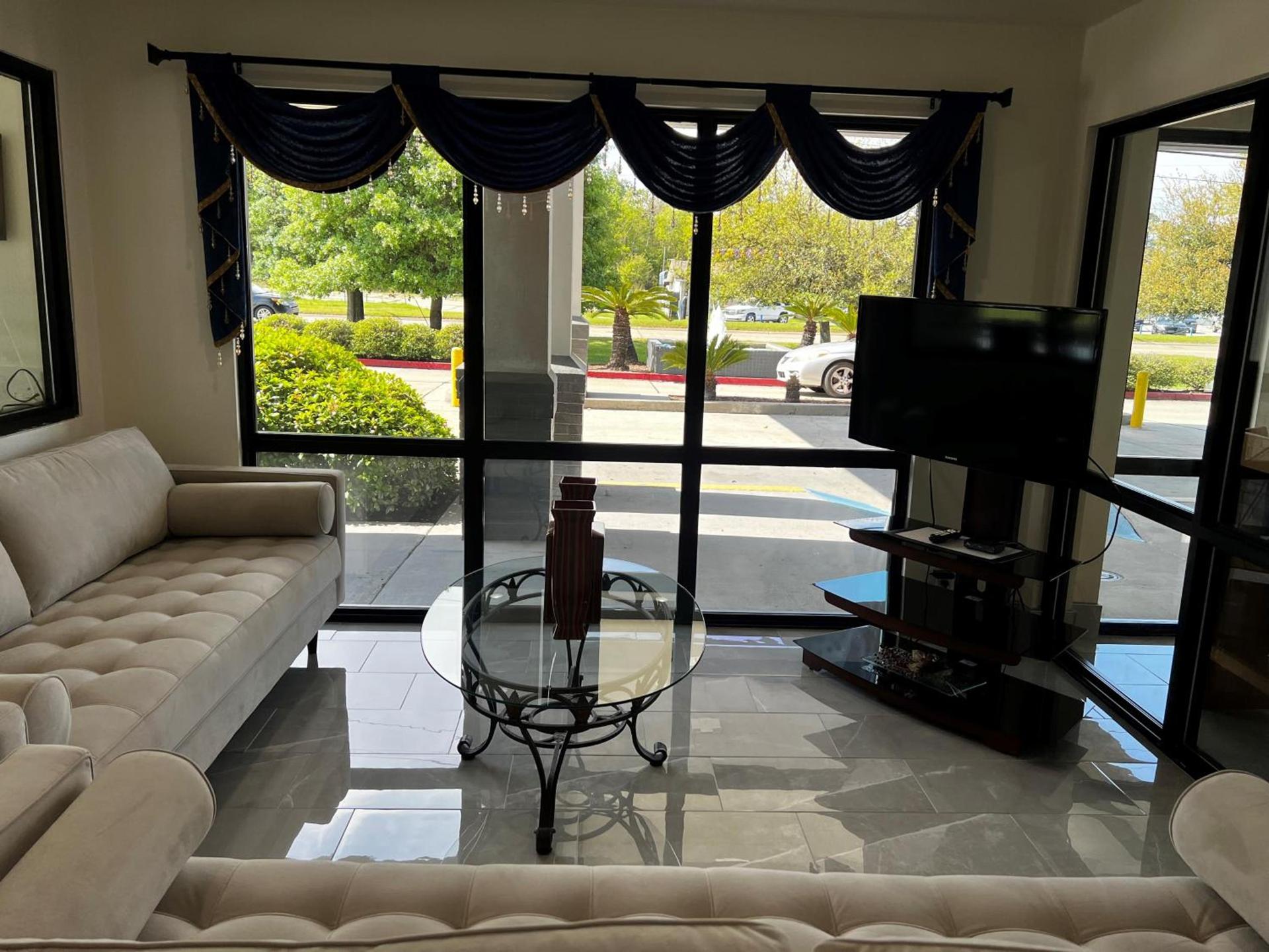 Super 8 by Wyndham Slidell photo 80