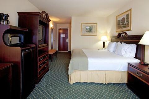 Holiday Inn Express Hotel & Suites West Monroe by IHG photo 6