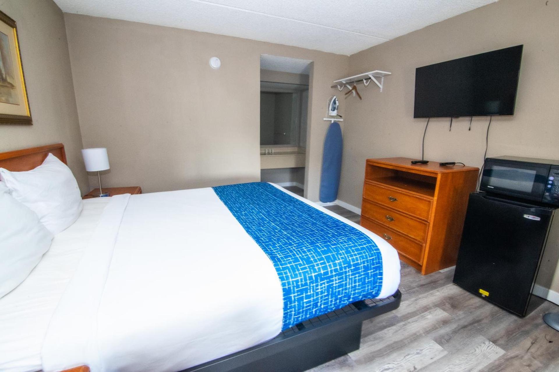 Travelodge by Wyndham Pueblo photo 16