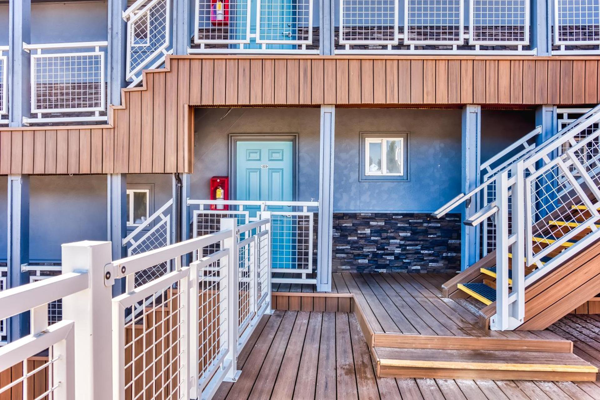 Seagull Beachfront Inn photo 23