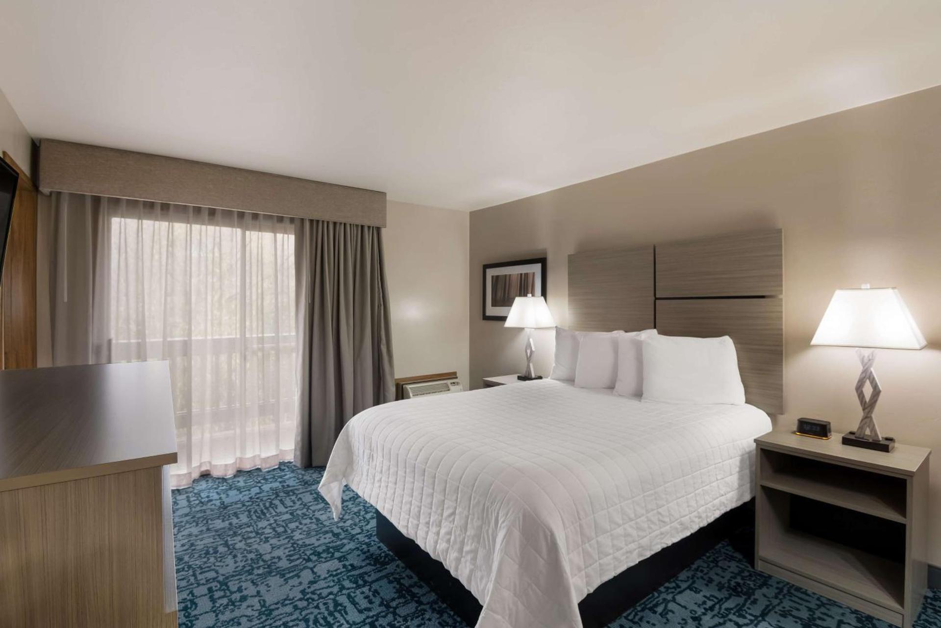 Best Western New Oregon Motel photo 7