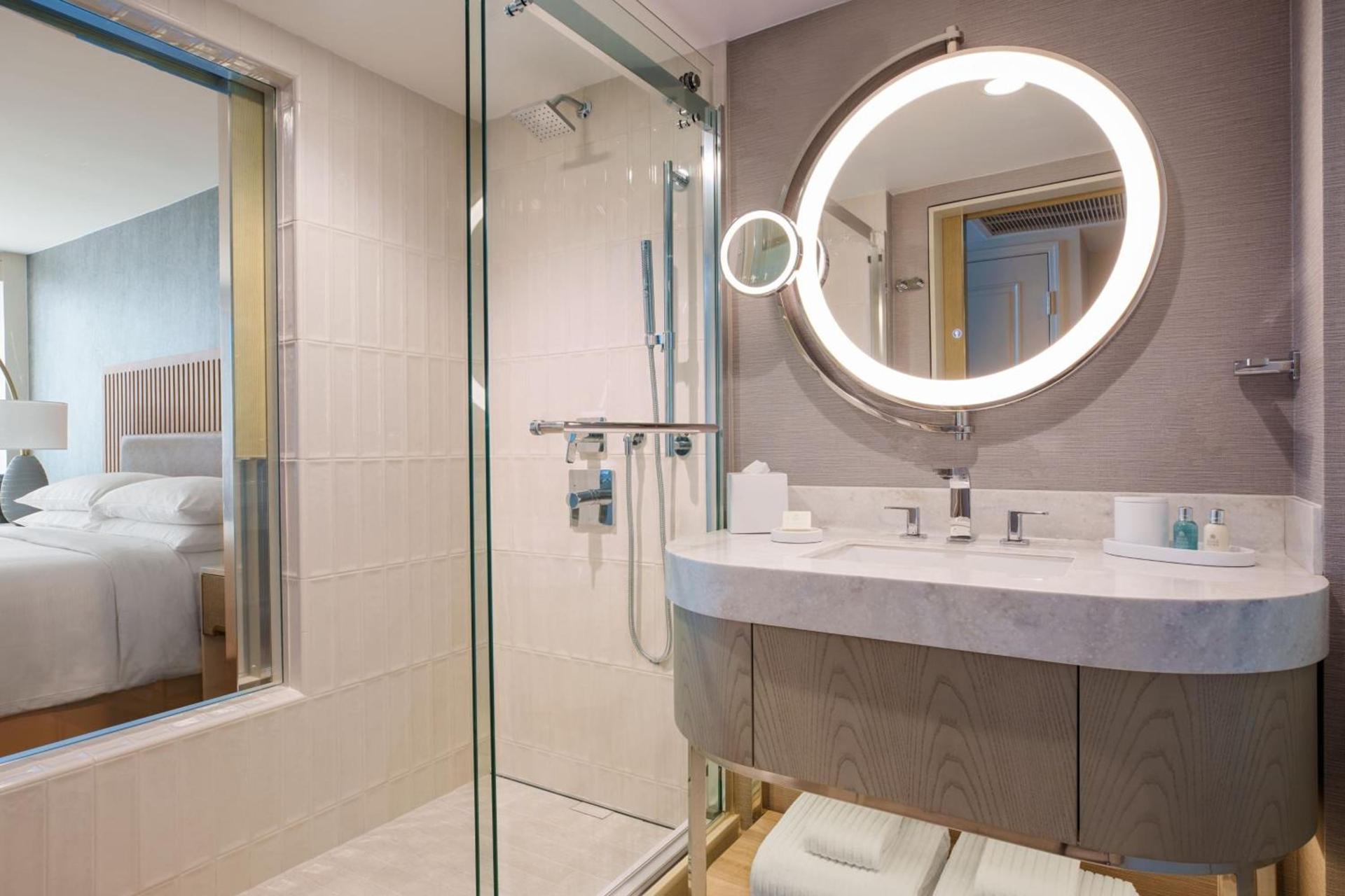 VEA Newport Beach, a Marriott Resort & Spa photo 33