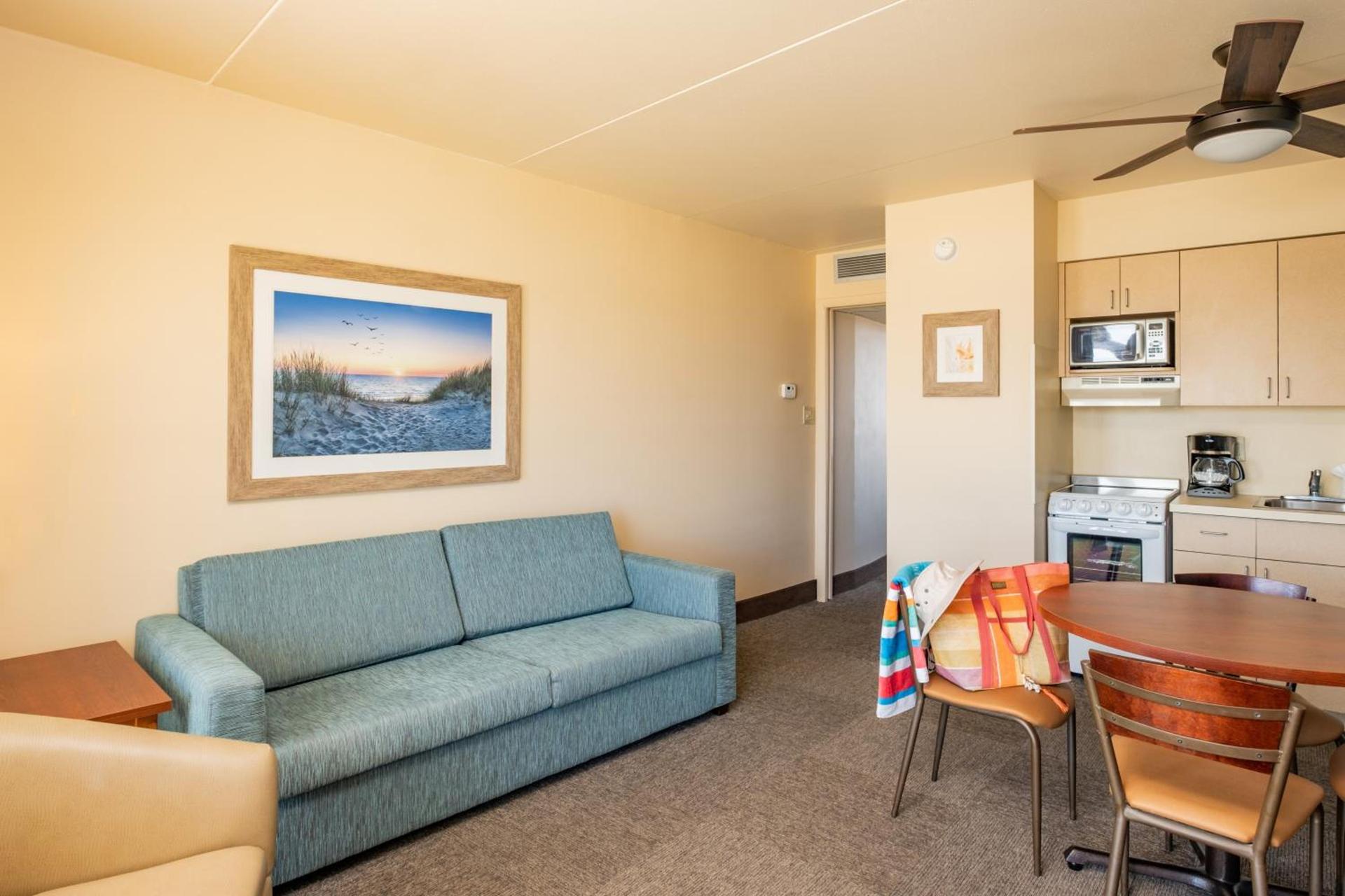 Reges Oceanfront Resort photo 26
