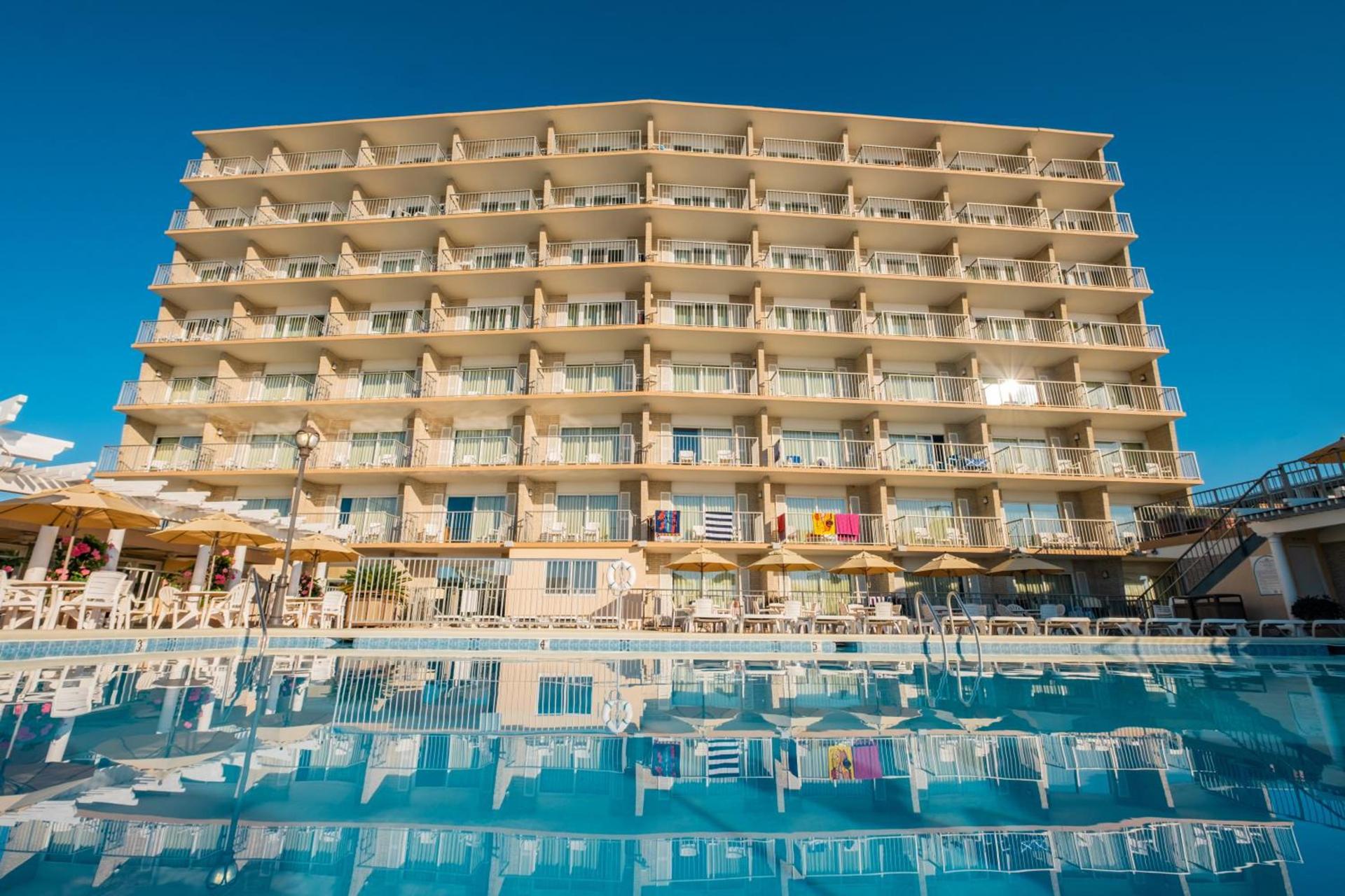 Reges Oceanfront Resort photo 31