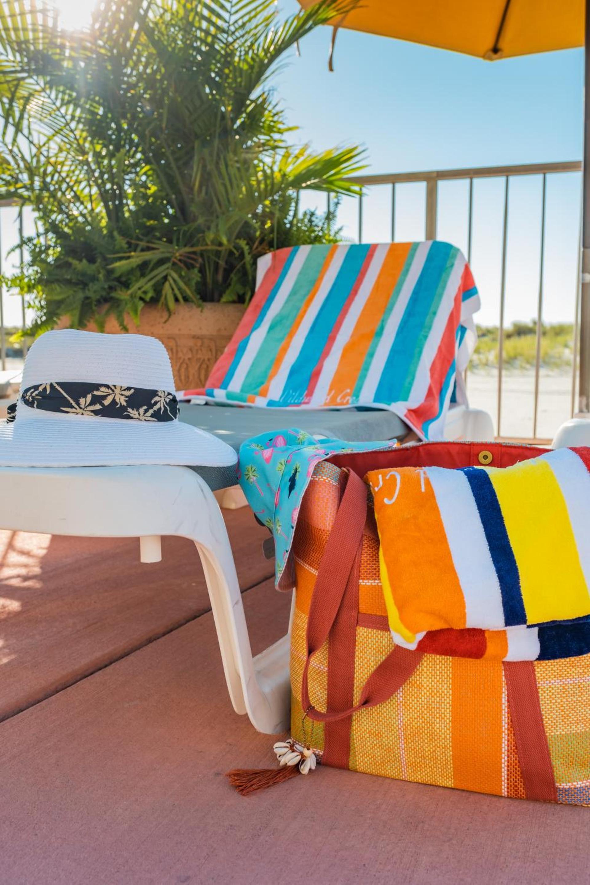 Reges Oceanfront Resort photo 33