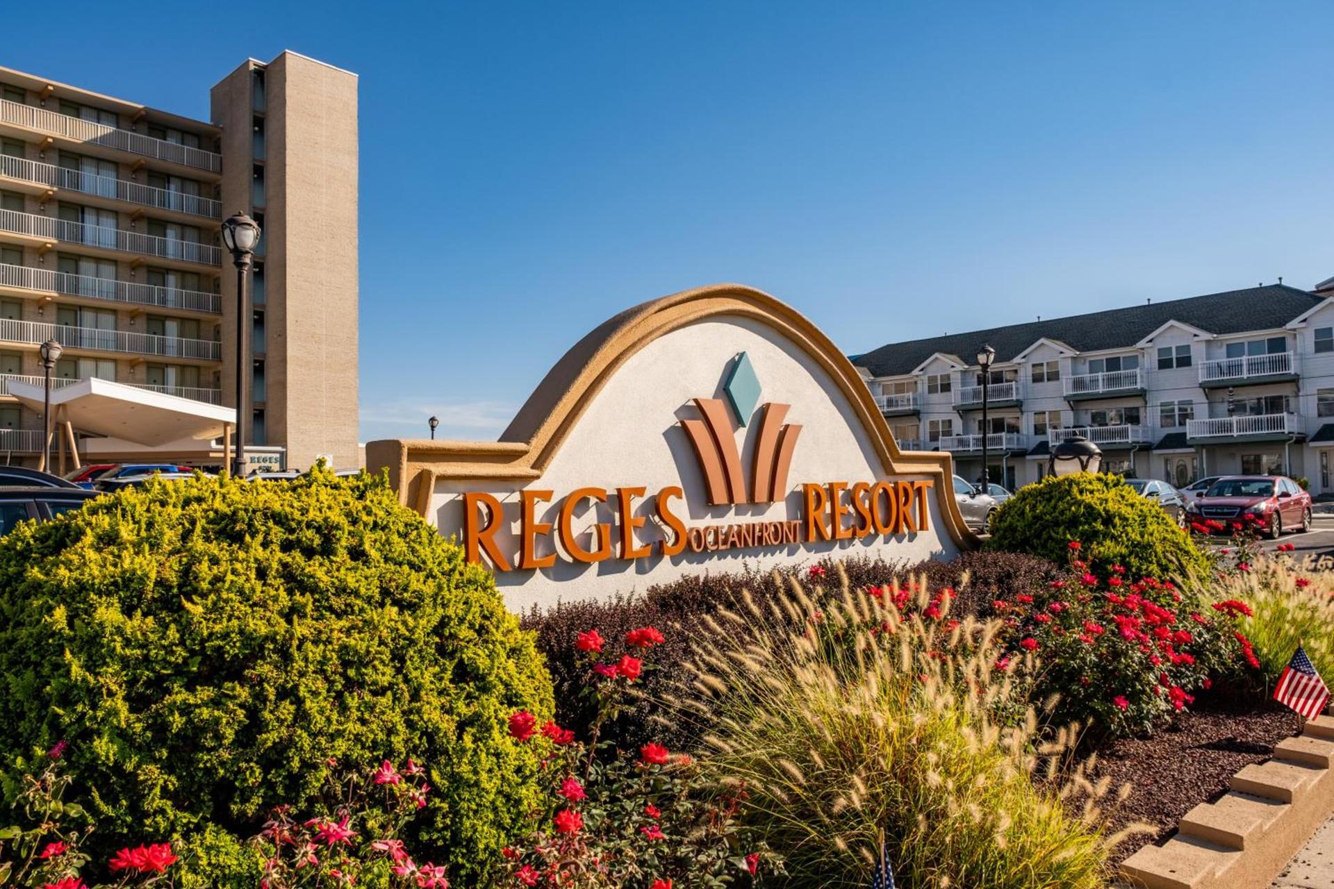 Reges Oceanfront Resort photo 34