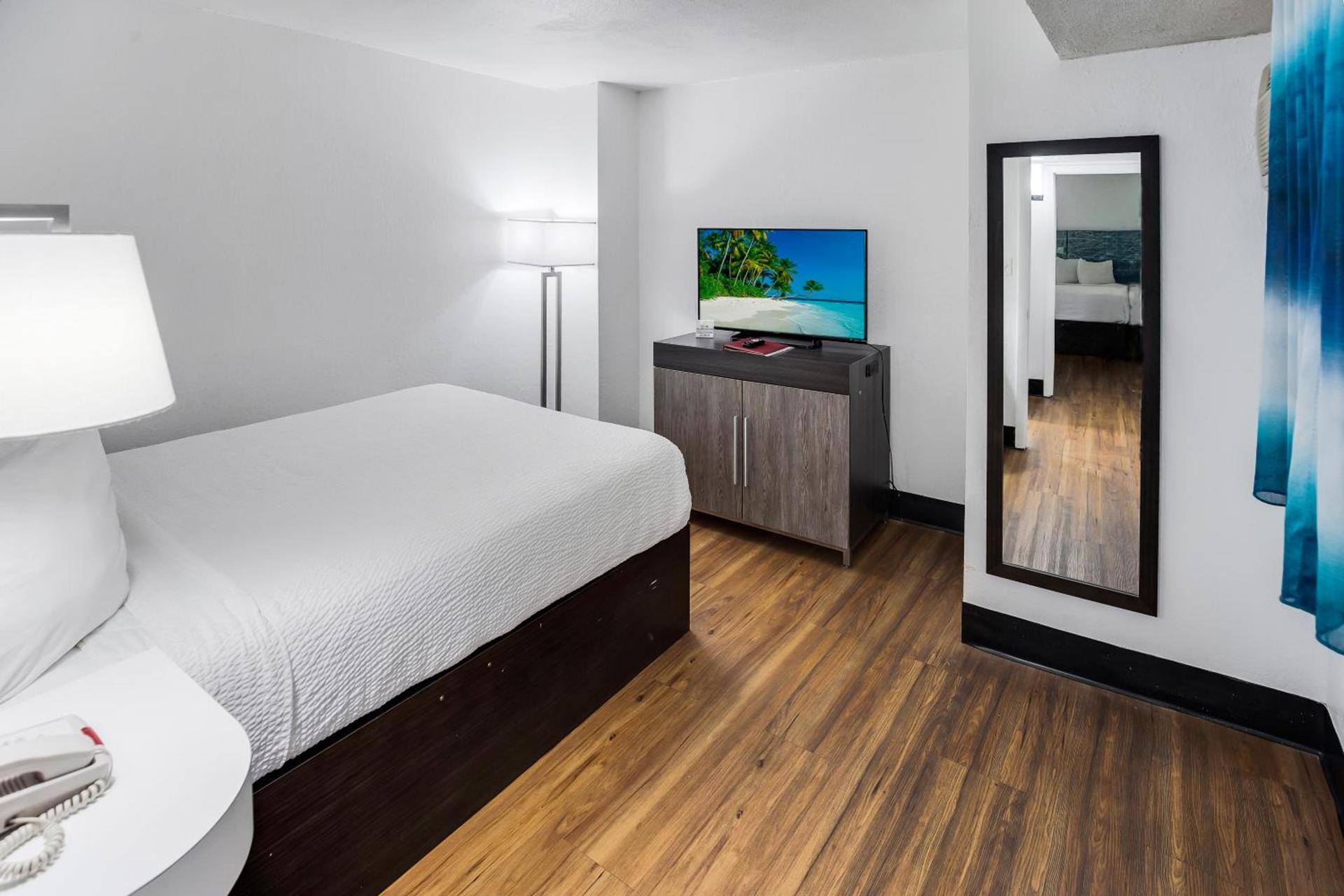 Tropical Seas Hotel photo 89