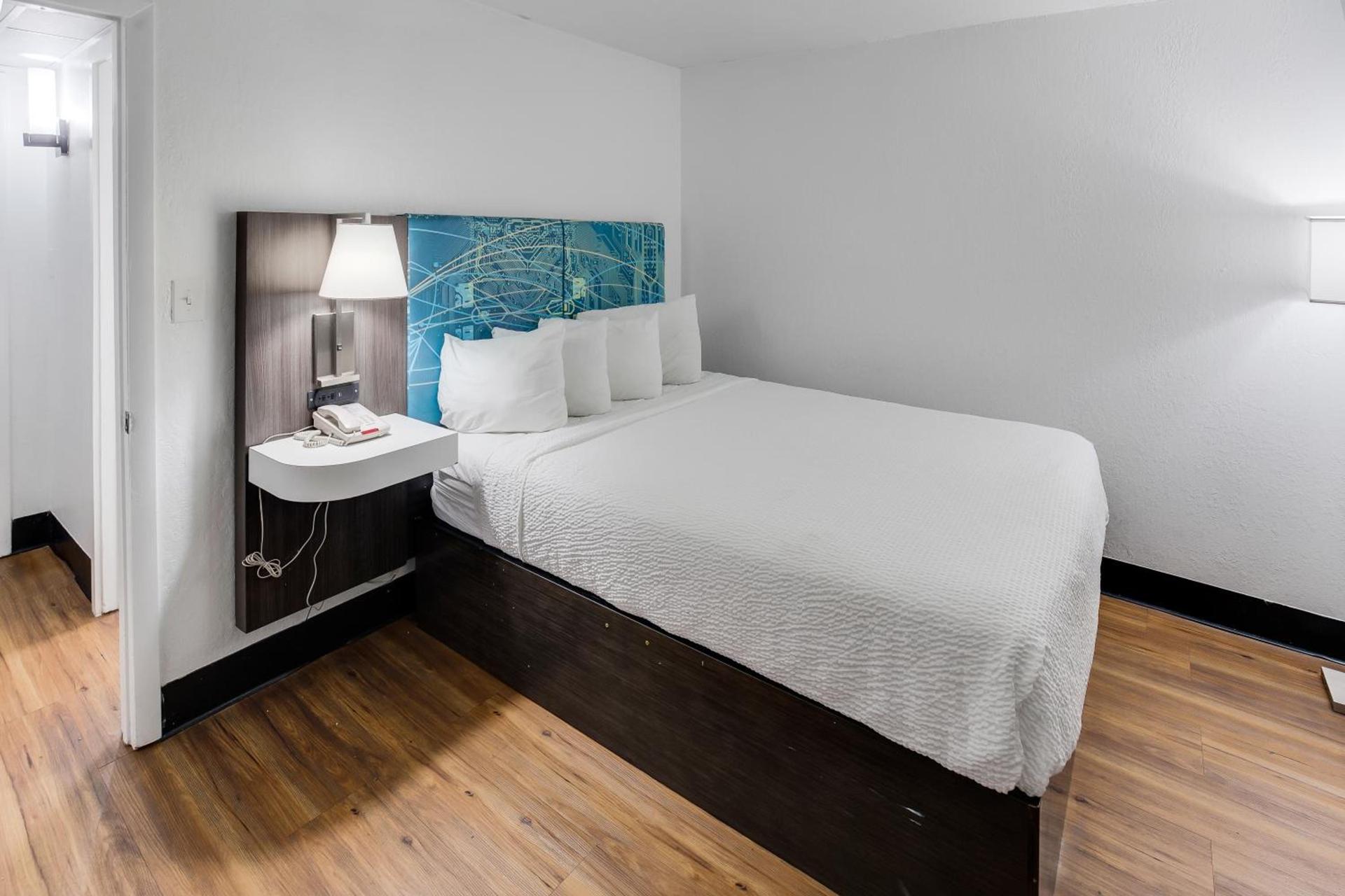 Tropical Seas Hotel photo 91