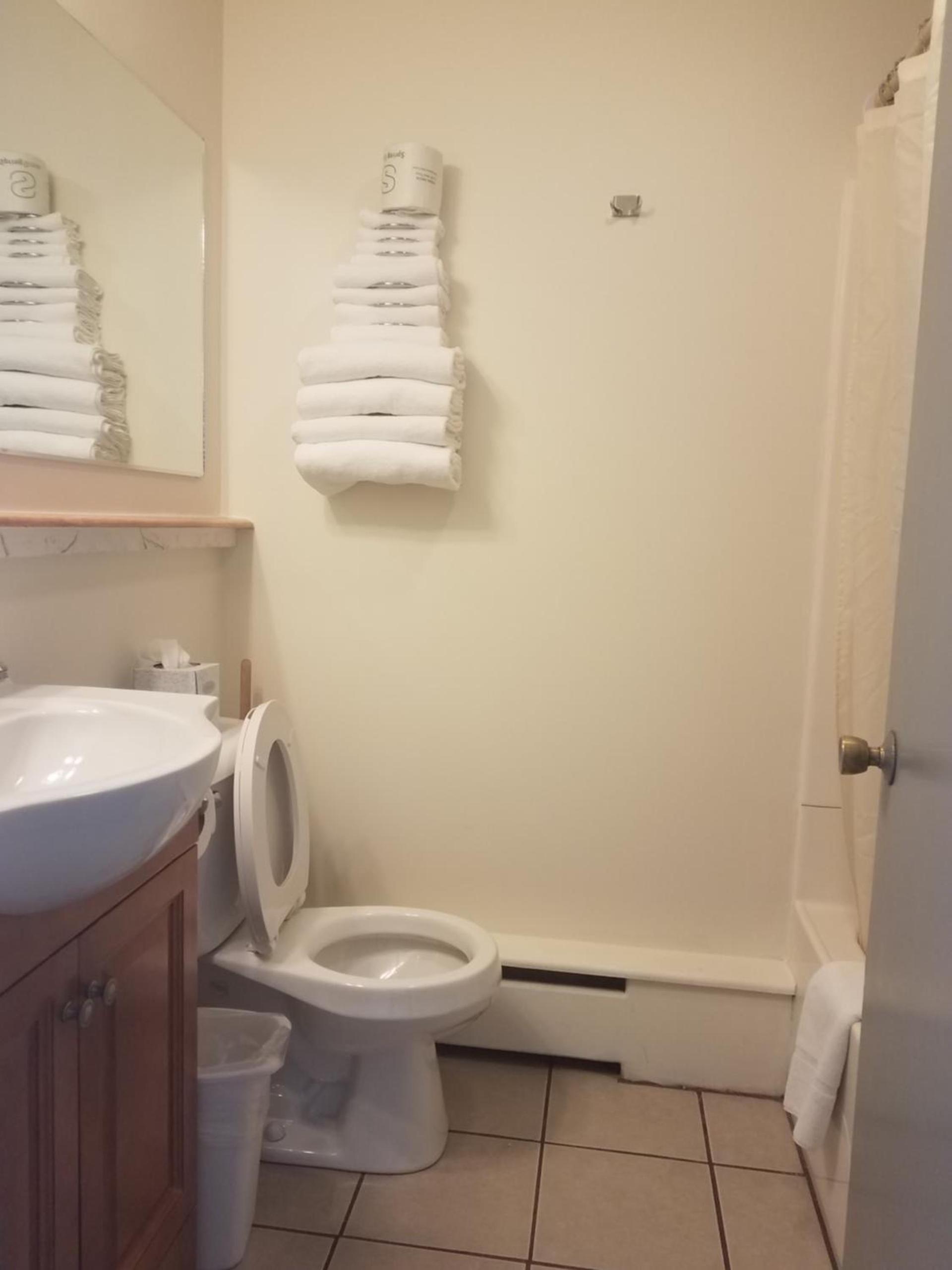 Sea Cliff House Motel photo 18