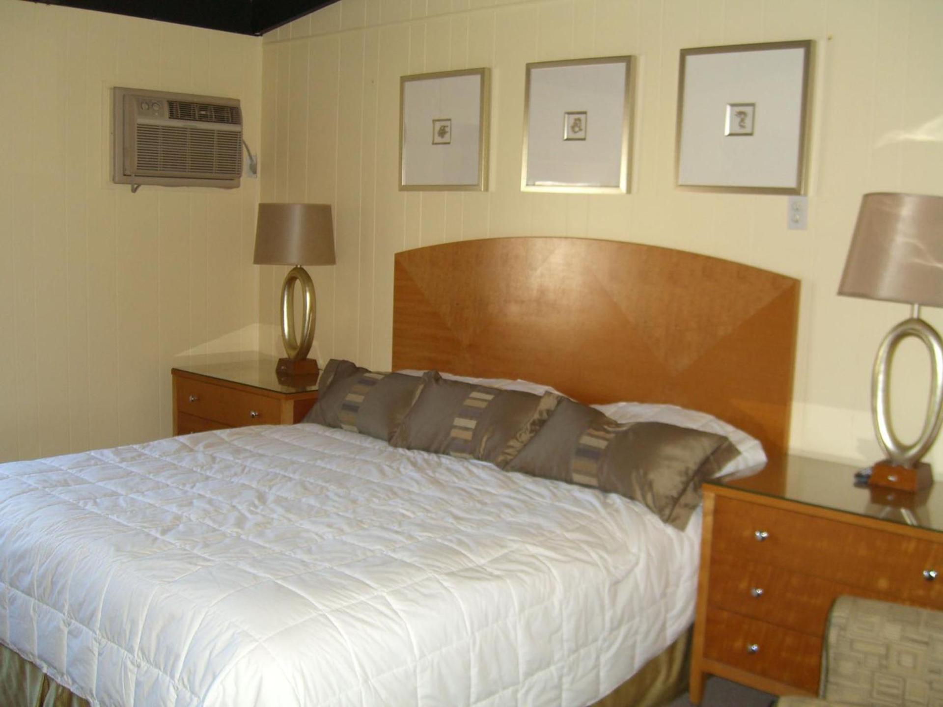 The Amethyst Beach Motel photo 12