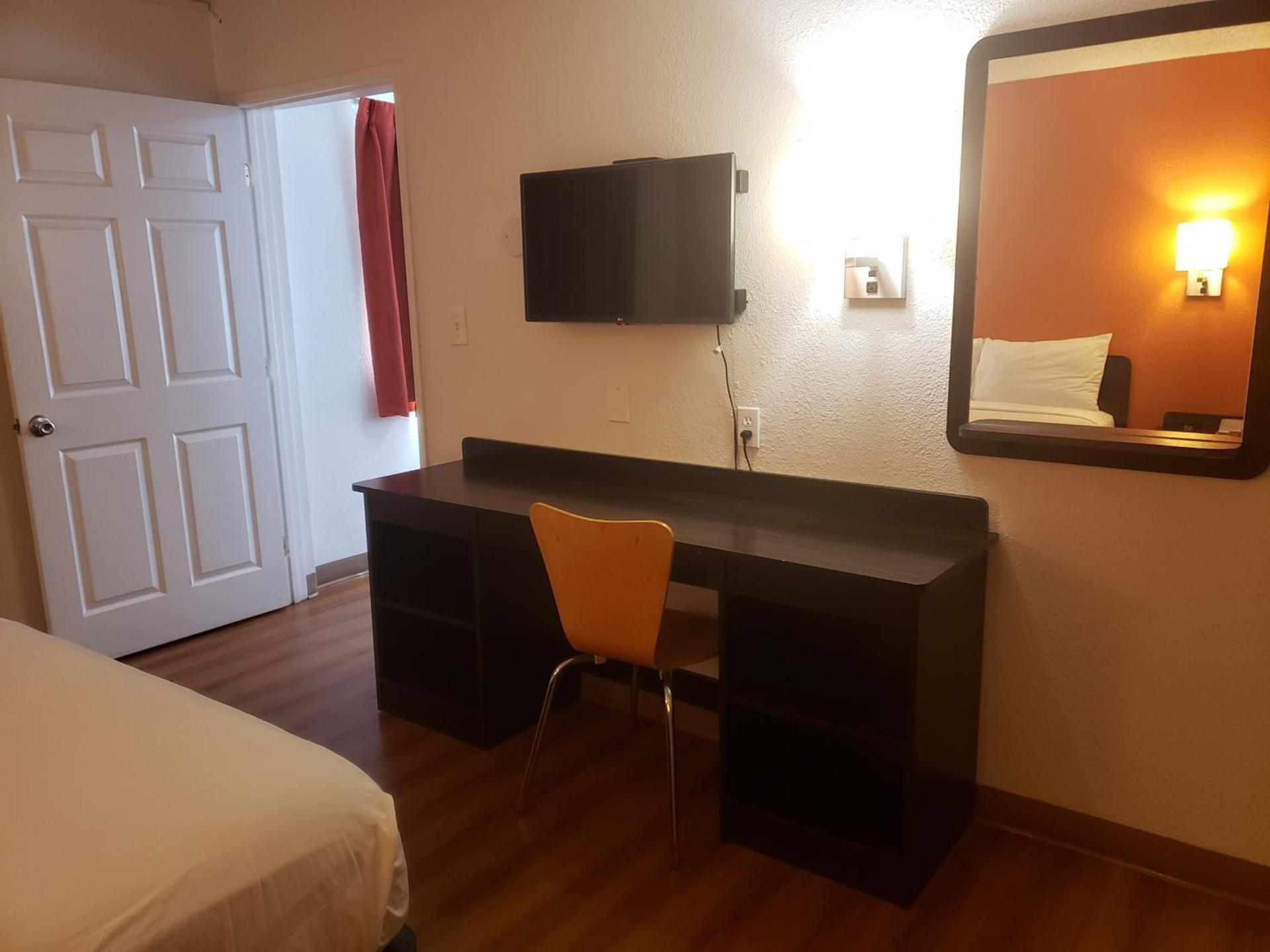 Motel 6-Rancho Mirage, CA - Palm Springs photo 58