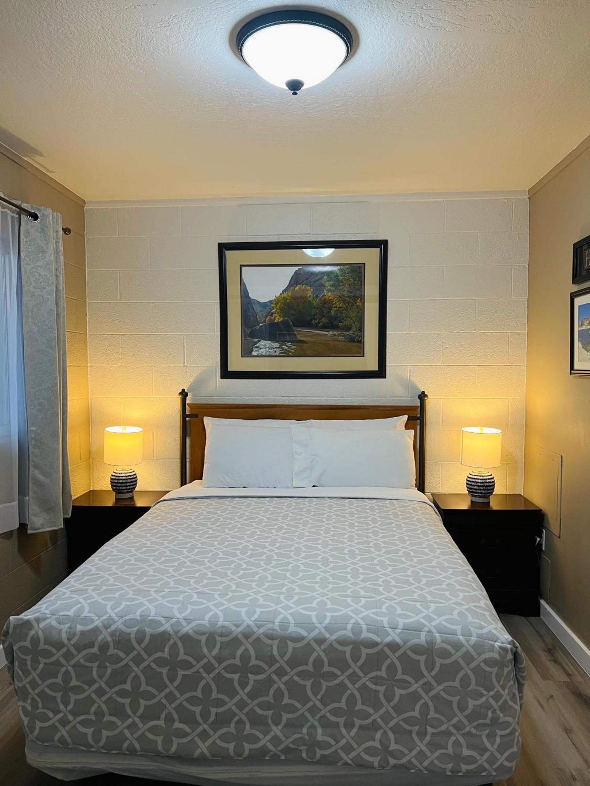 Lake Powell Motel & Apartments photo 15