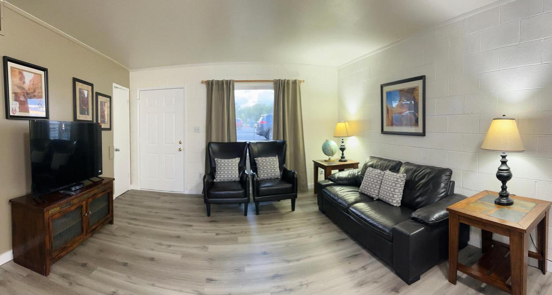 Lake Powell Motel & Apartments photo 13