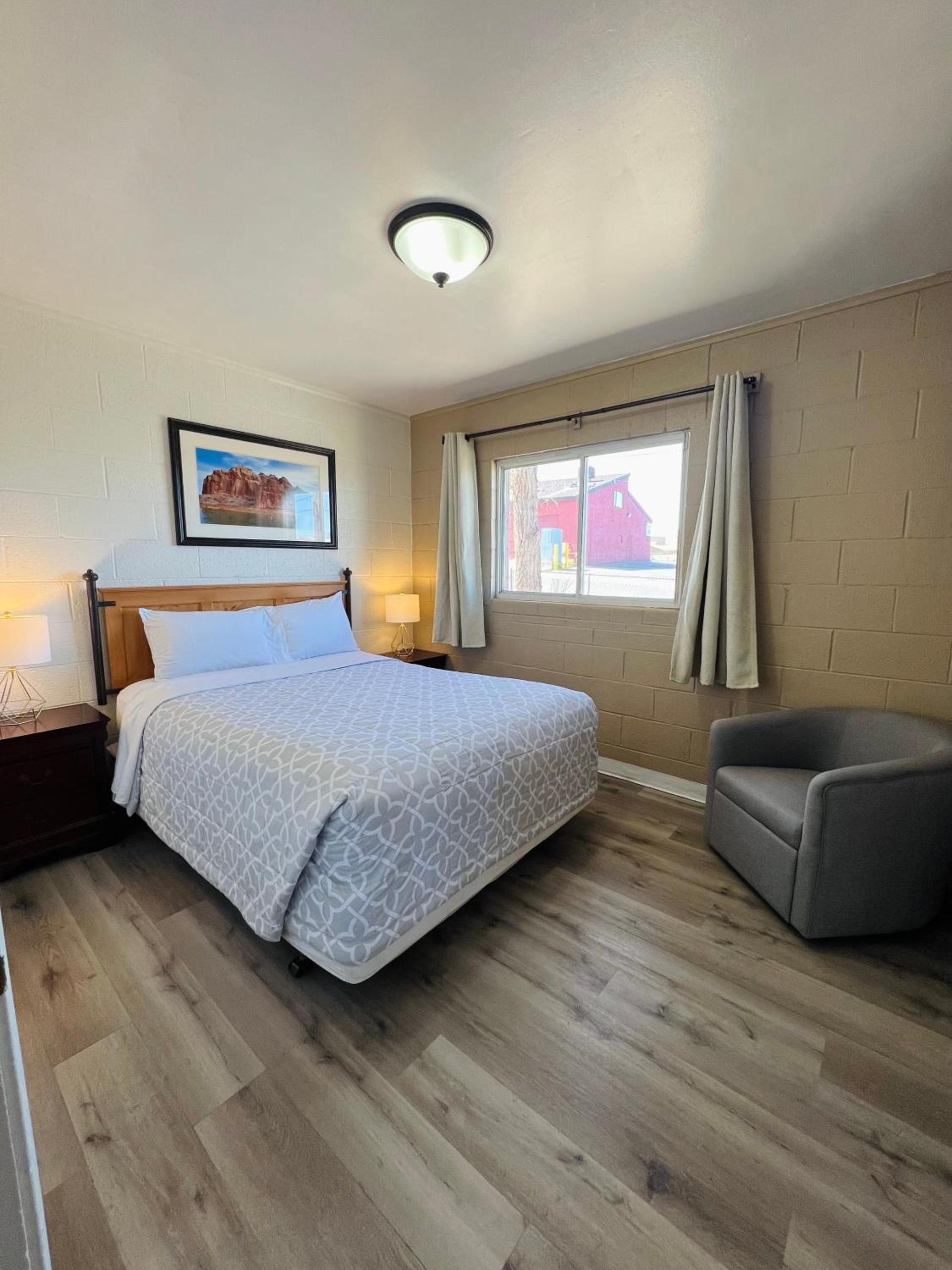 Lake Powell Motel & Apartments photo 22