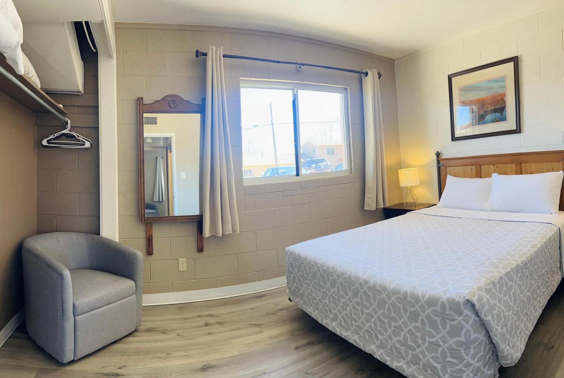 Lake Powell Motel & Apartments photo 25