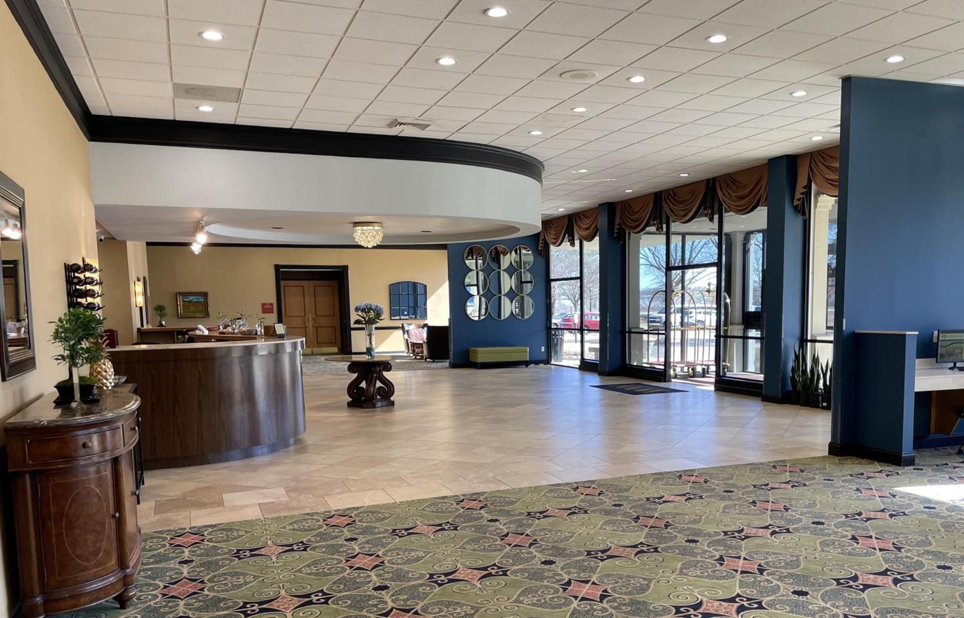 Historic Whispering Woods Hotel & Conference Center photo 2