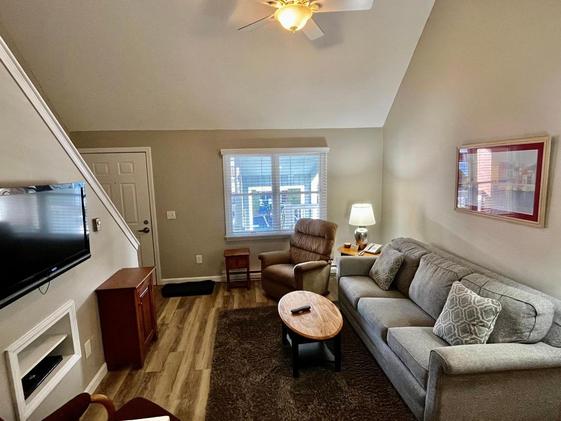 Elmwood Resort Hotel photo 60