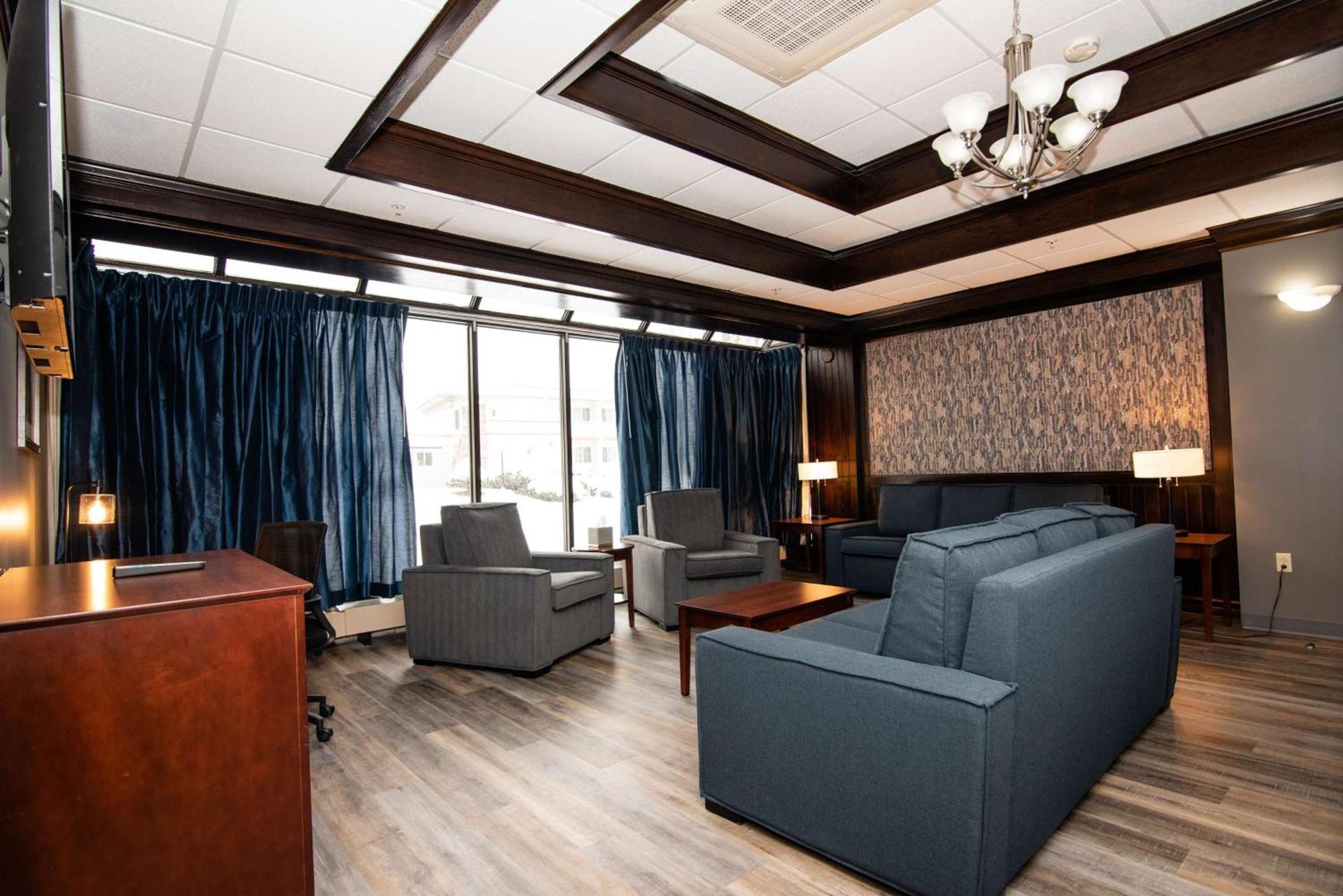 Best Western Plus Plattsburgh photo 4