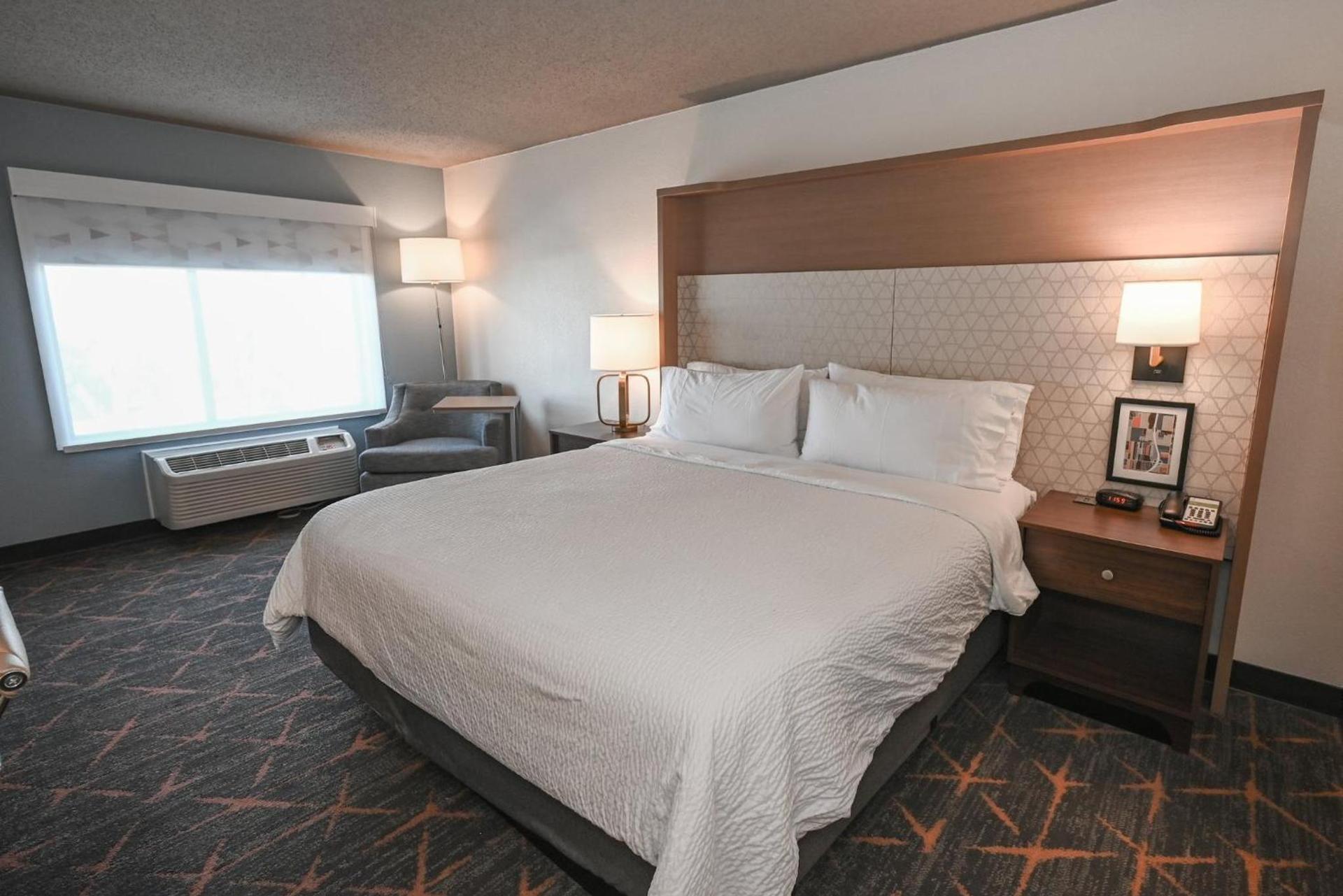 Holiday Inn Cleveland-Mayfield by IHG photo 48