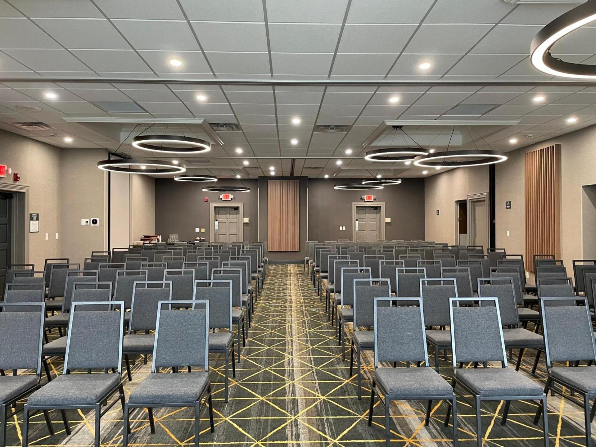 Holiday Inn Cleveland-Mayfield by IHG photo 44