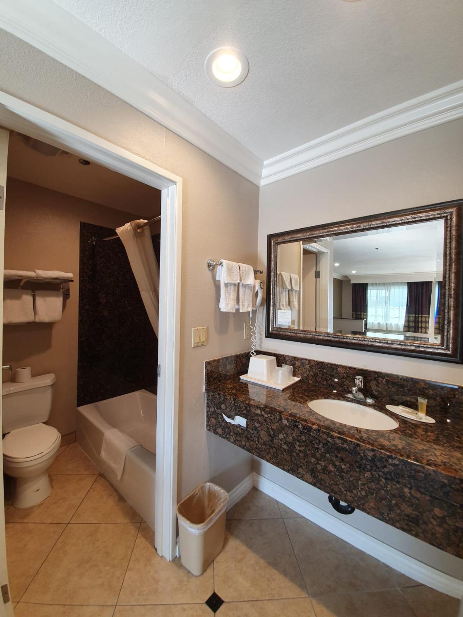 Super 8 by Wyndham Cypress Buena Park Area photo 28