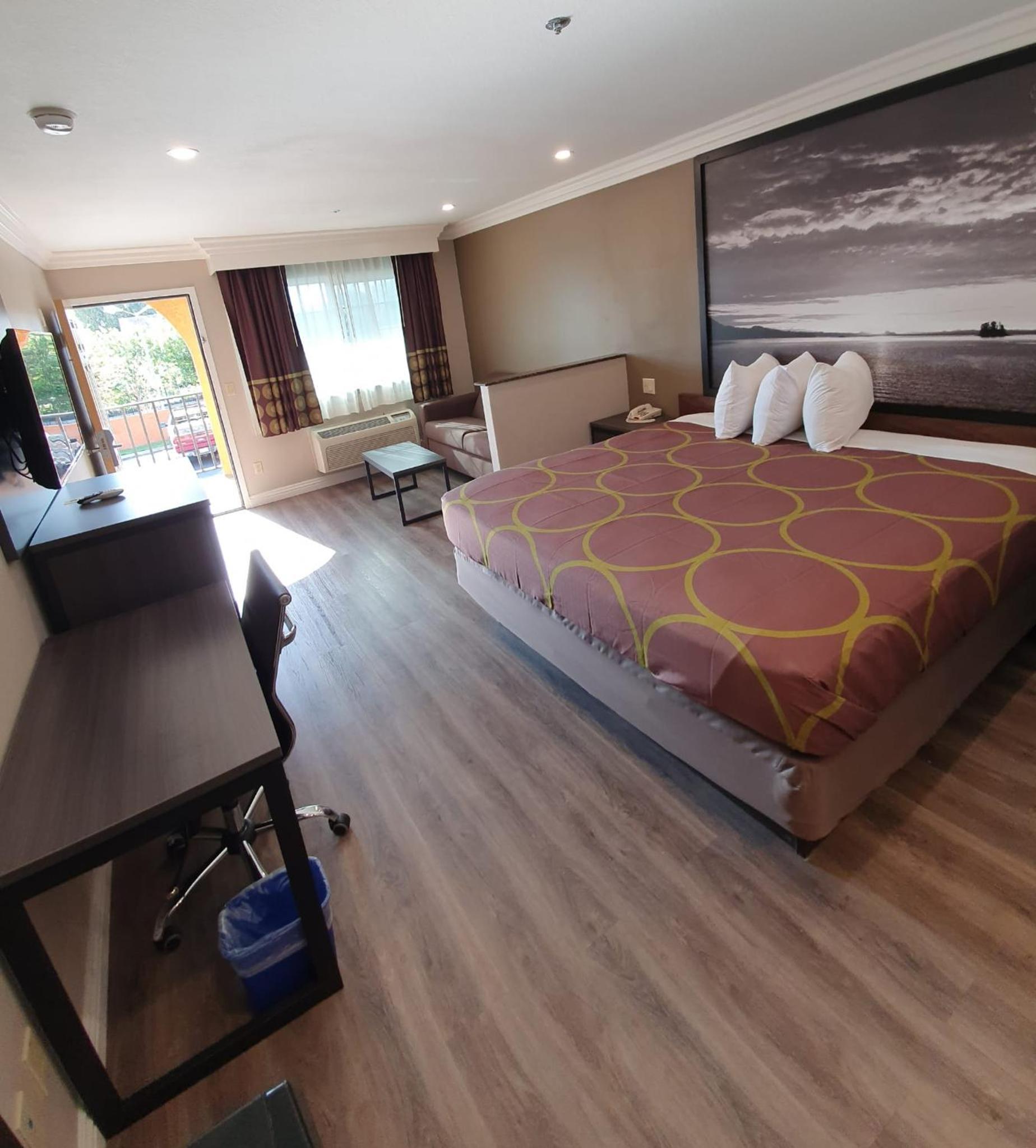 Super 8 by Wyndham Cypress Buena Park Area photo 31